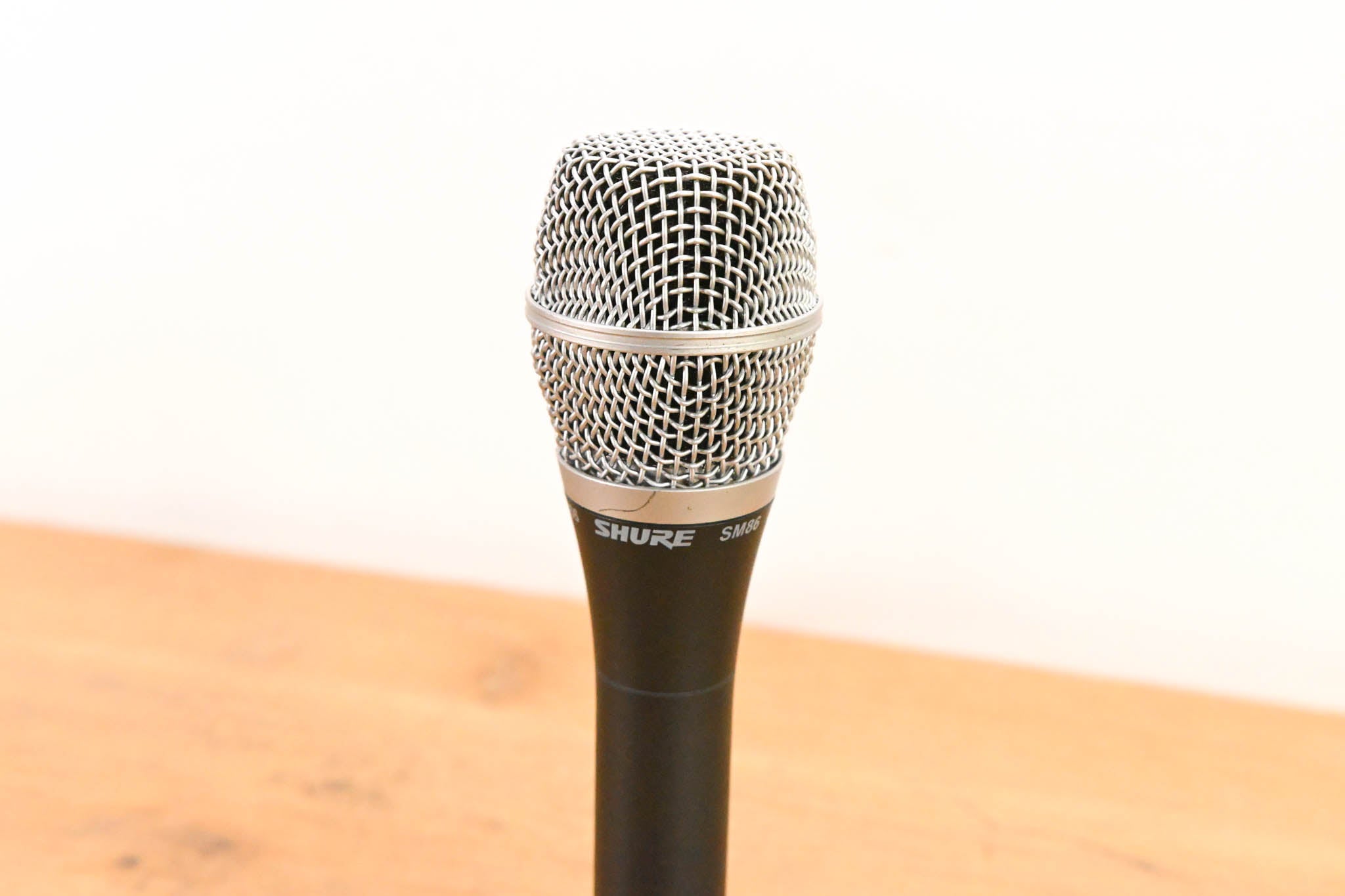 Shure SM86 Cardioid Condenser Handheld Vocal Microphone