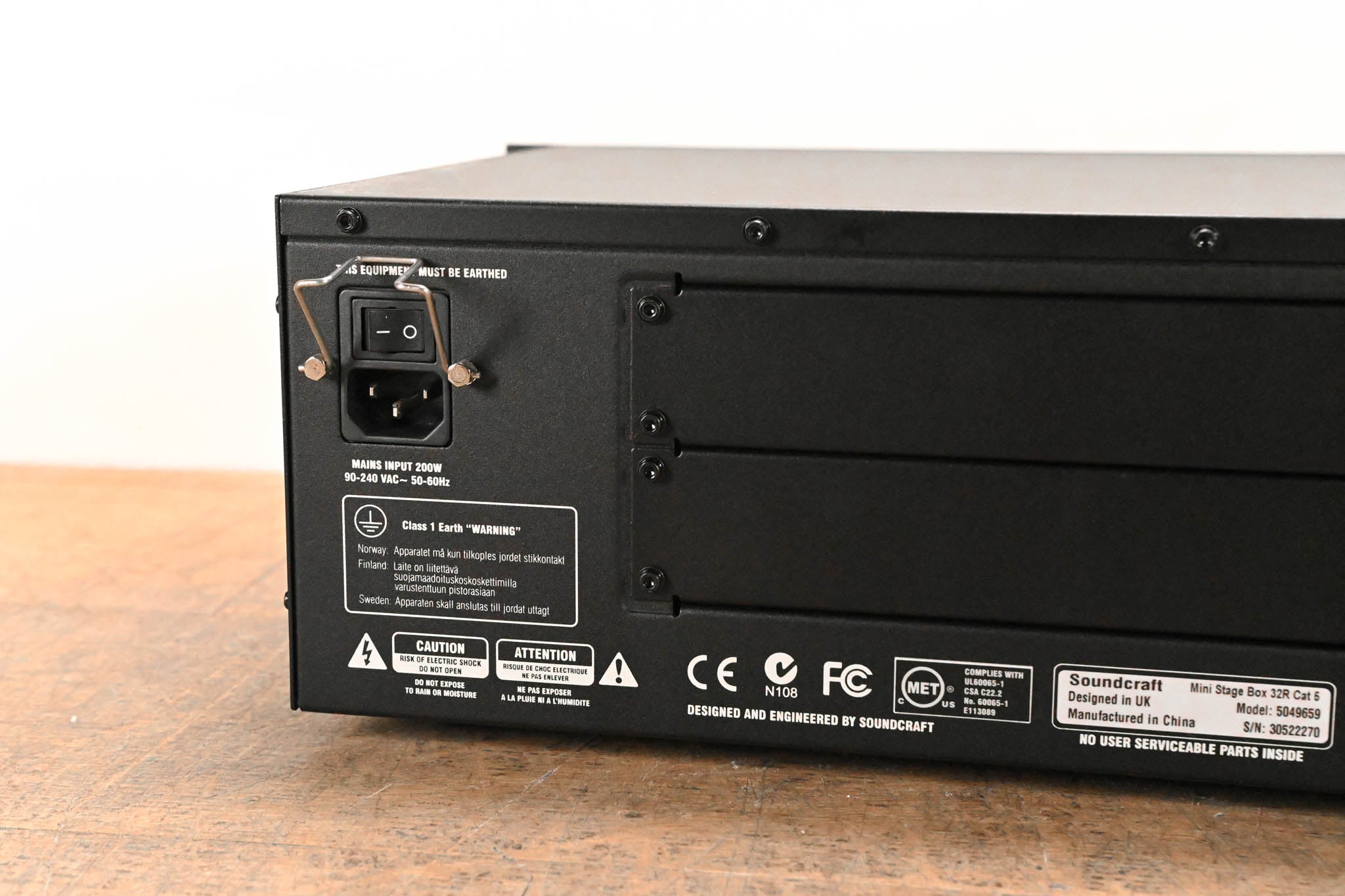 Soundcraft Mini Stagebox 32R Cat5 32-Channel Digital Stage Box
