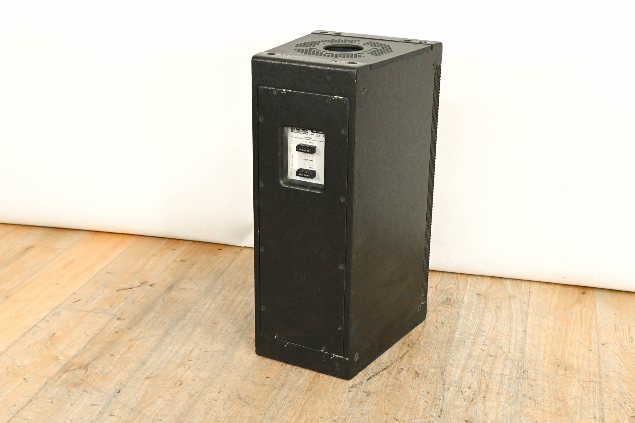 EAW  KF730P 3-Way Passive Full-Range Loudspeaker