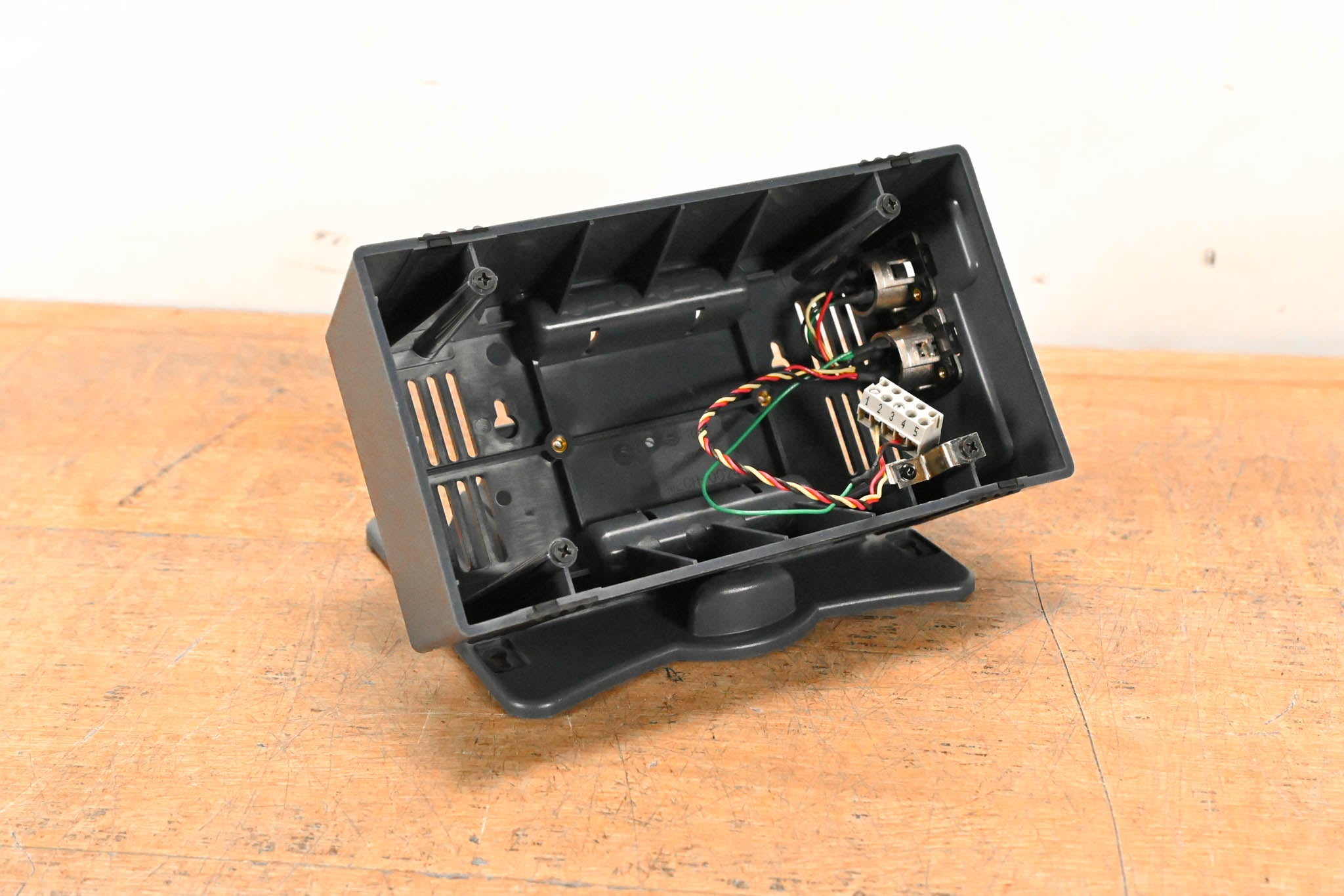 Clear-Com U-BOX-X3 Encore Surface Mount 1 Ch for KB Speaker Stations