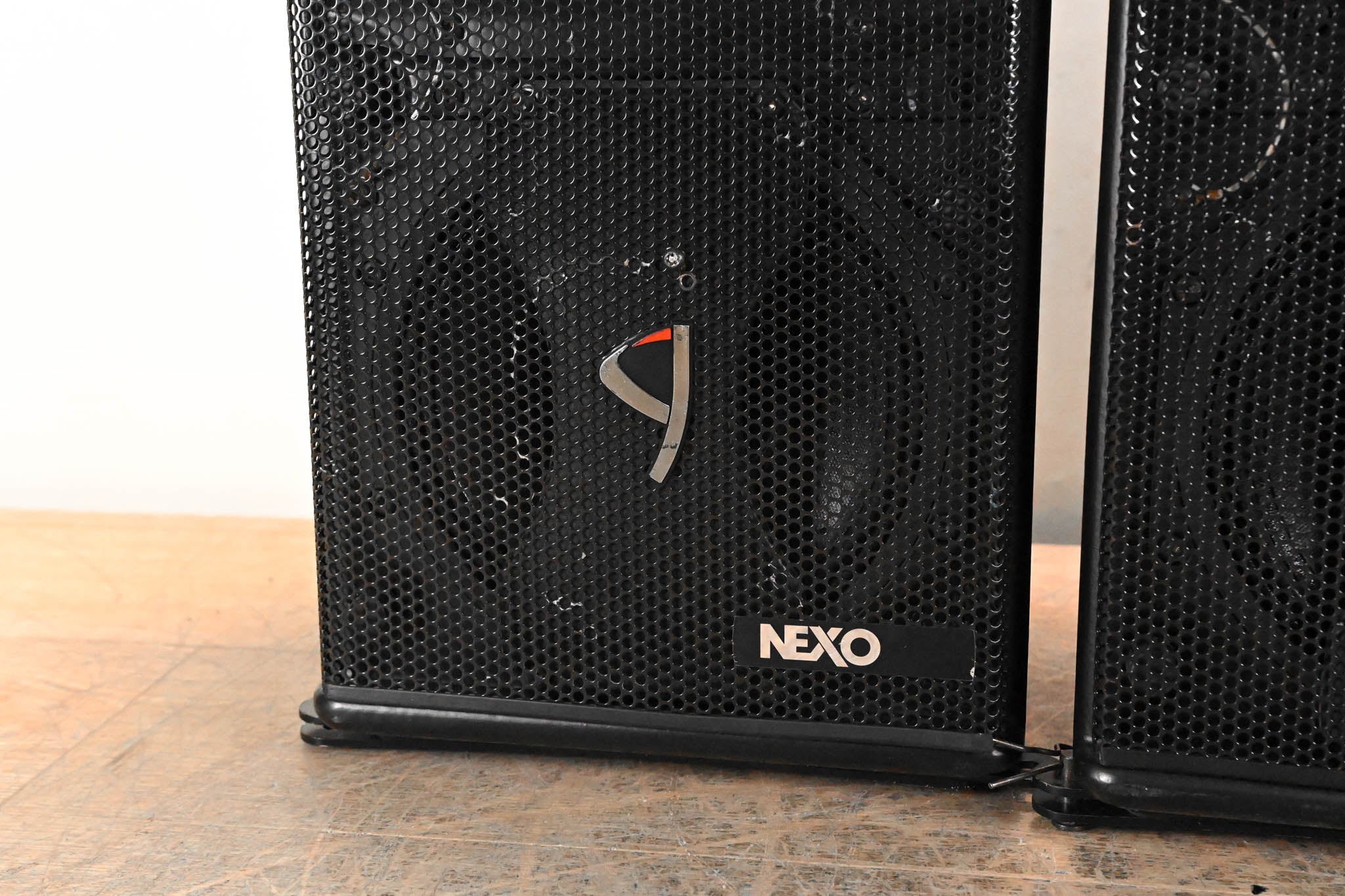 NEXO GEO S805 Compact High-Output Array Module (PAIR)