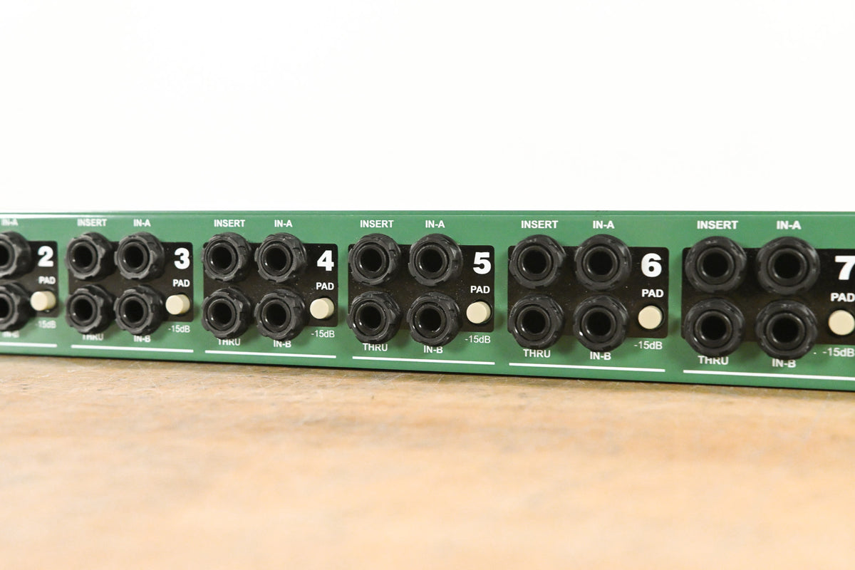 Radial Engineering ProD8 8-Channel Passive Instrument Direct Box
