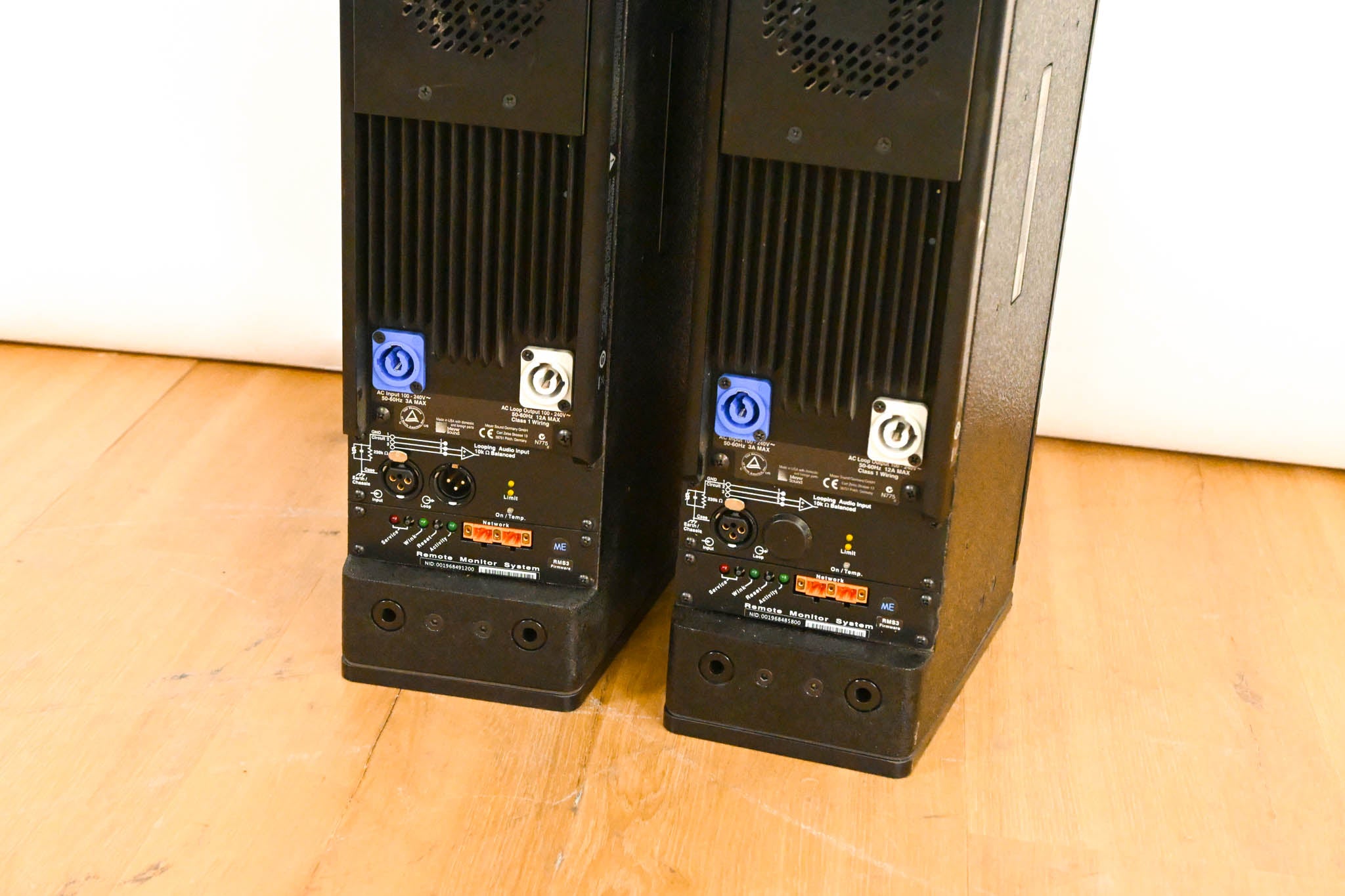 Meyer Sound M1D Ultra-Compact Curvilinear Array Loudspeaker (PAIR)