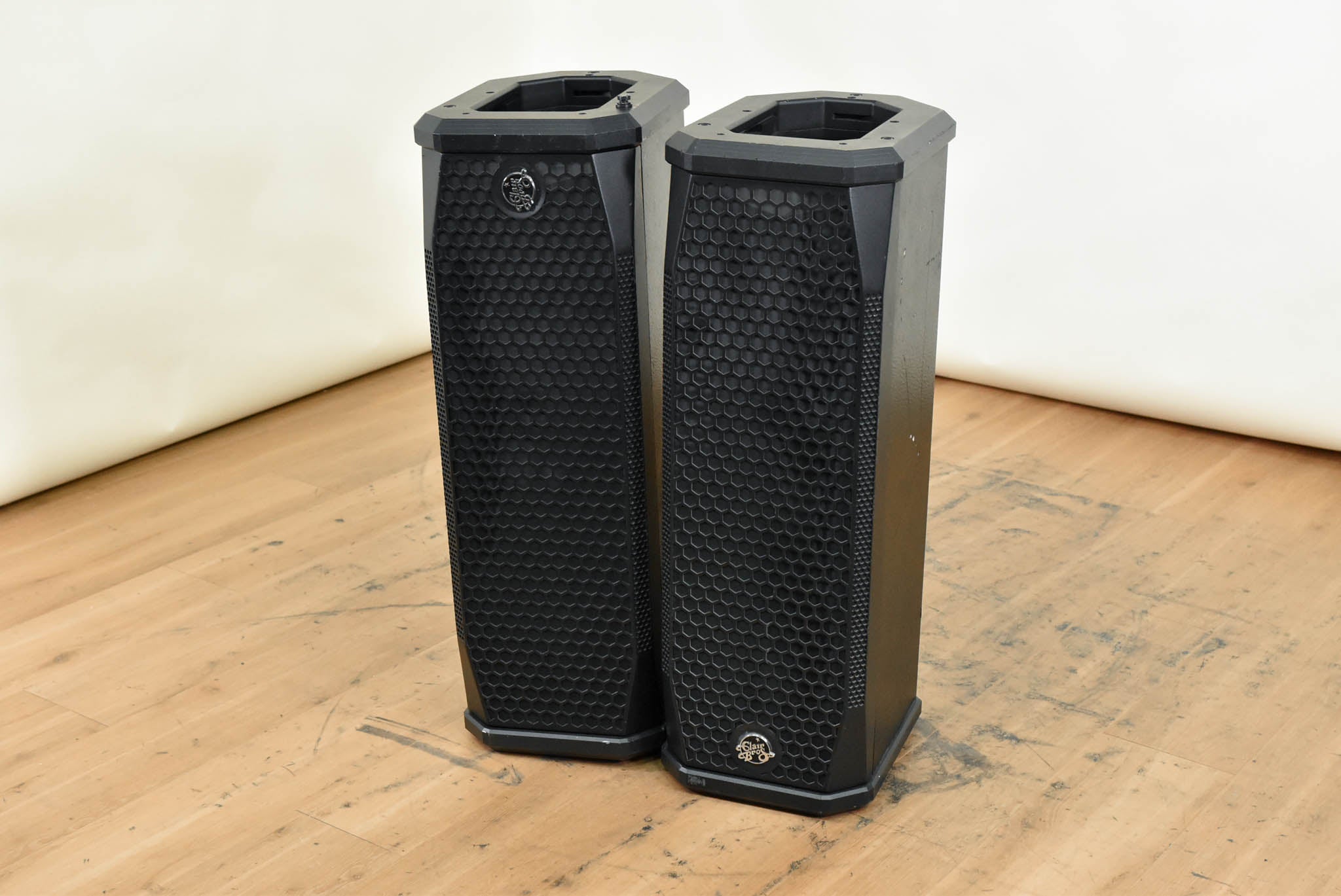 Clair Bros F28-V Two-Way Full Range Loudspeaker (PAIR)