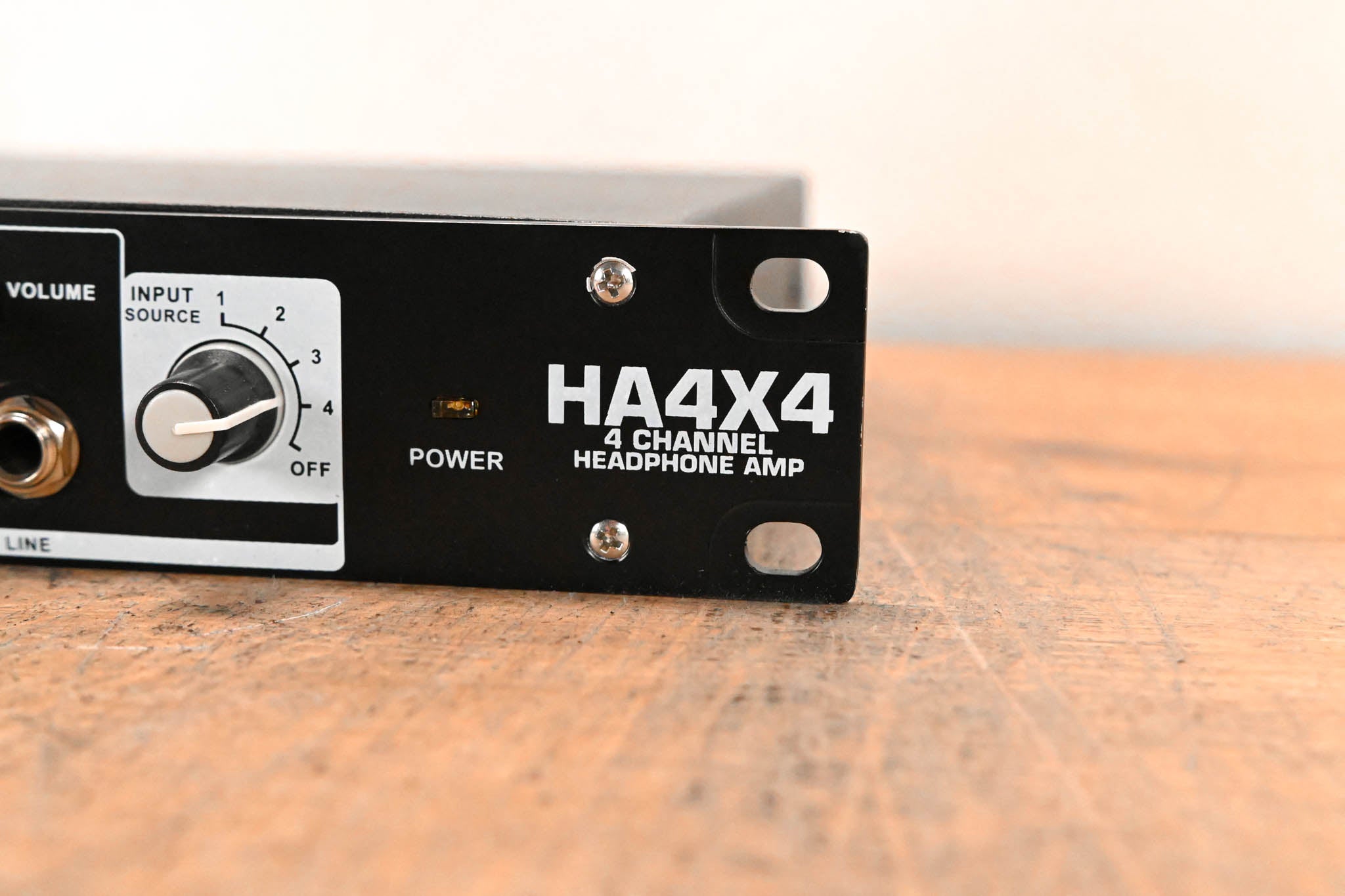 Elite Core HA4x4 4-Channel Headphone/Line Distribution Amplifier