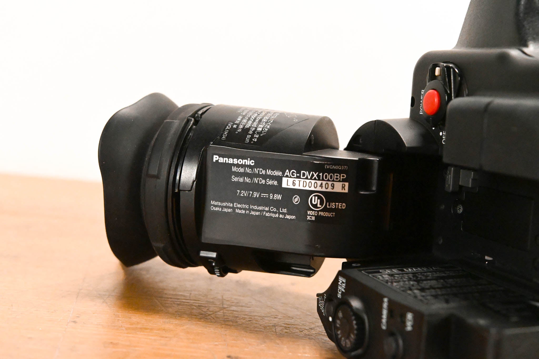 Panasonic AG-DVX100B 3-CCD Mini-DV Cinema Video Camcorder