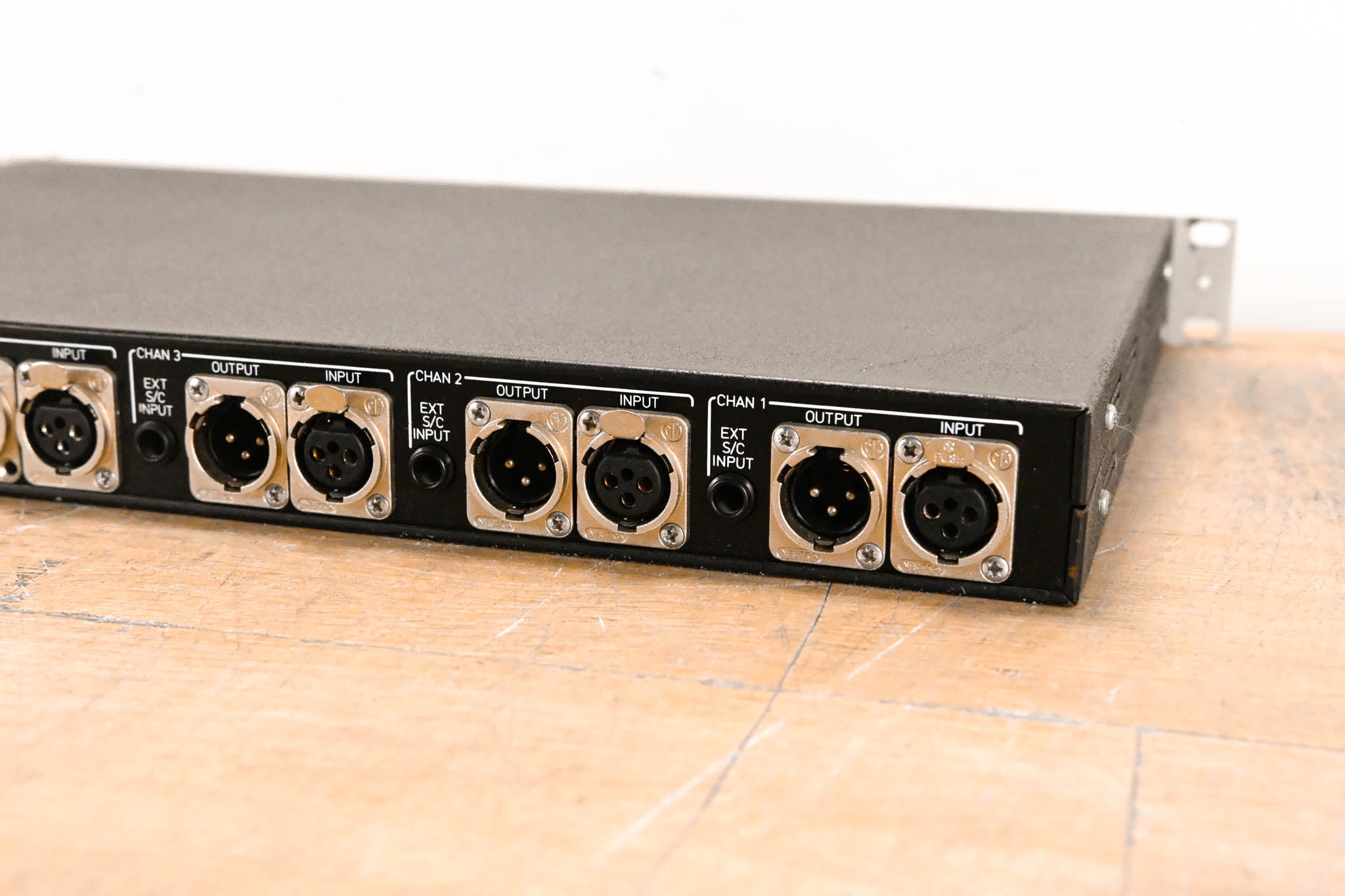 Klark Teknik DN504 Quad Compressor Limiter