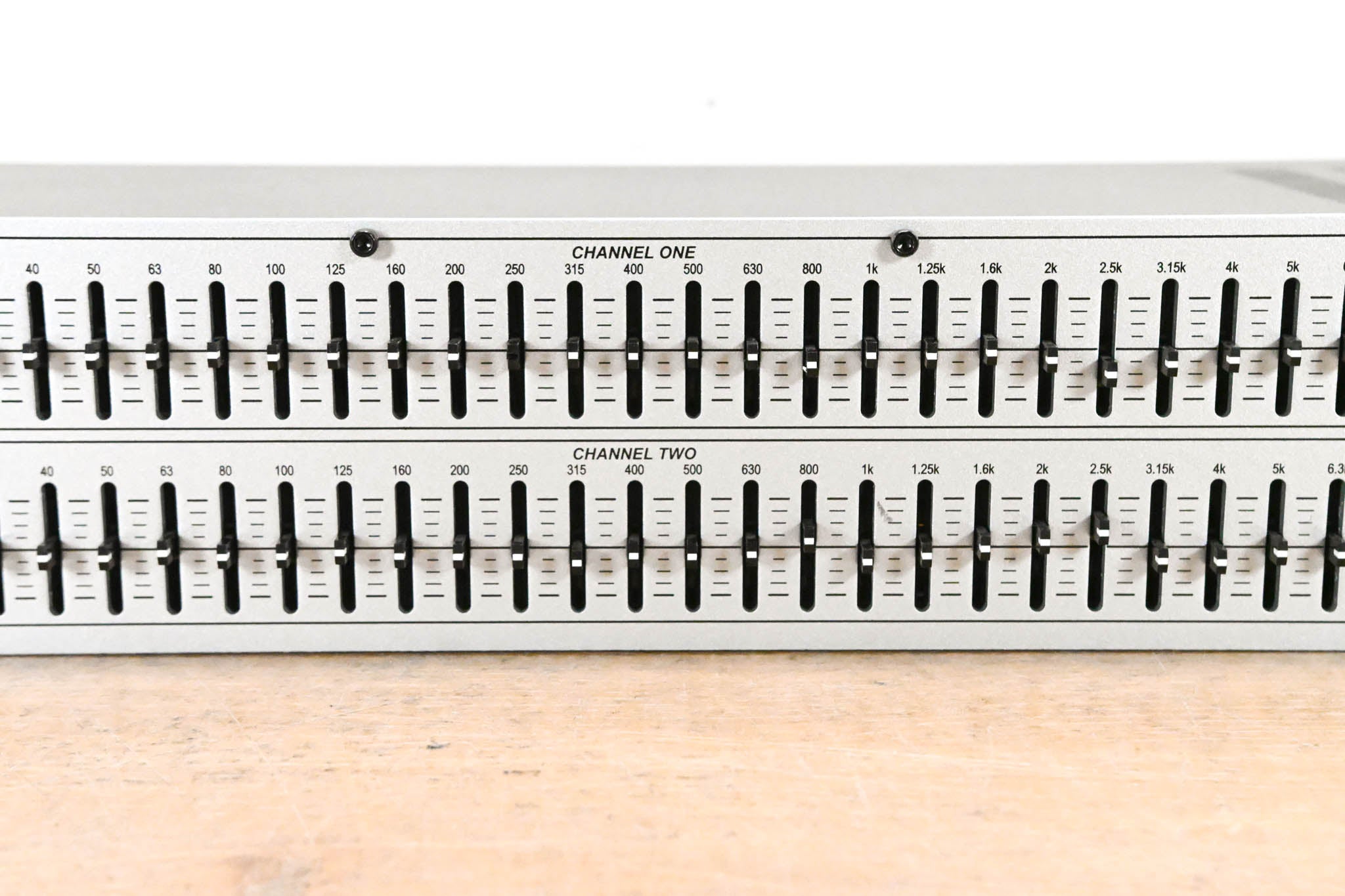 dbx 231s Two-Channel 31-Band Equalizer