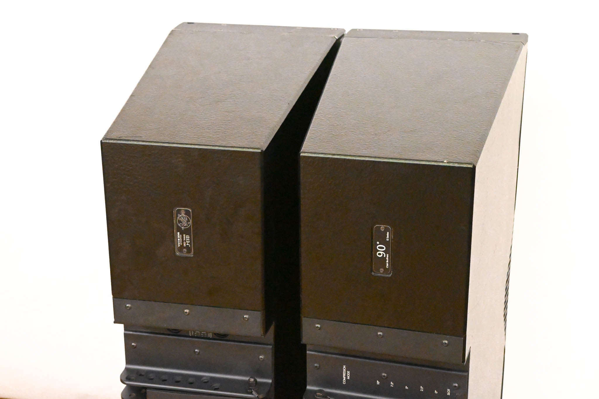 Clair Bros i212-i Dual 12" Install Line Array Speakers 90° (PAIR)