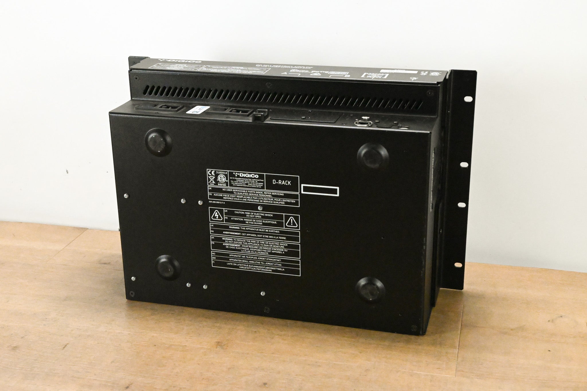 DiGiCo D-Rack 32 x 8 Cat 6 Analog I/O Stage Box