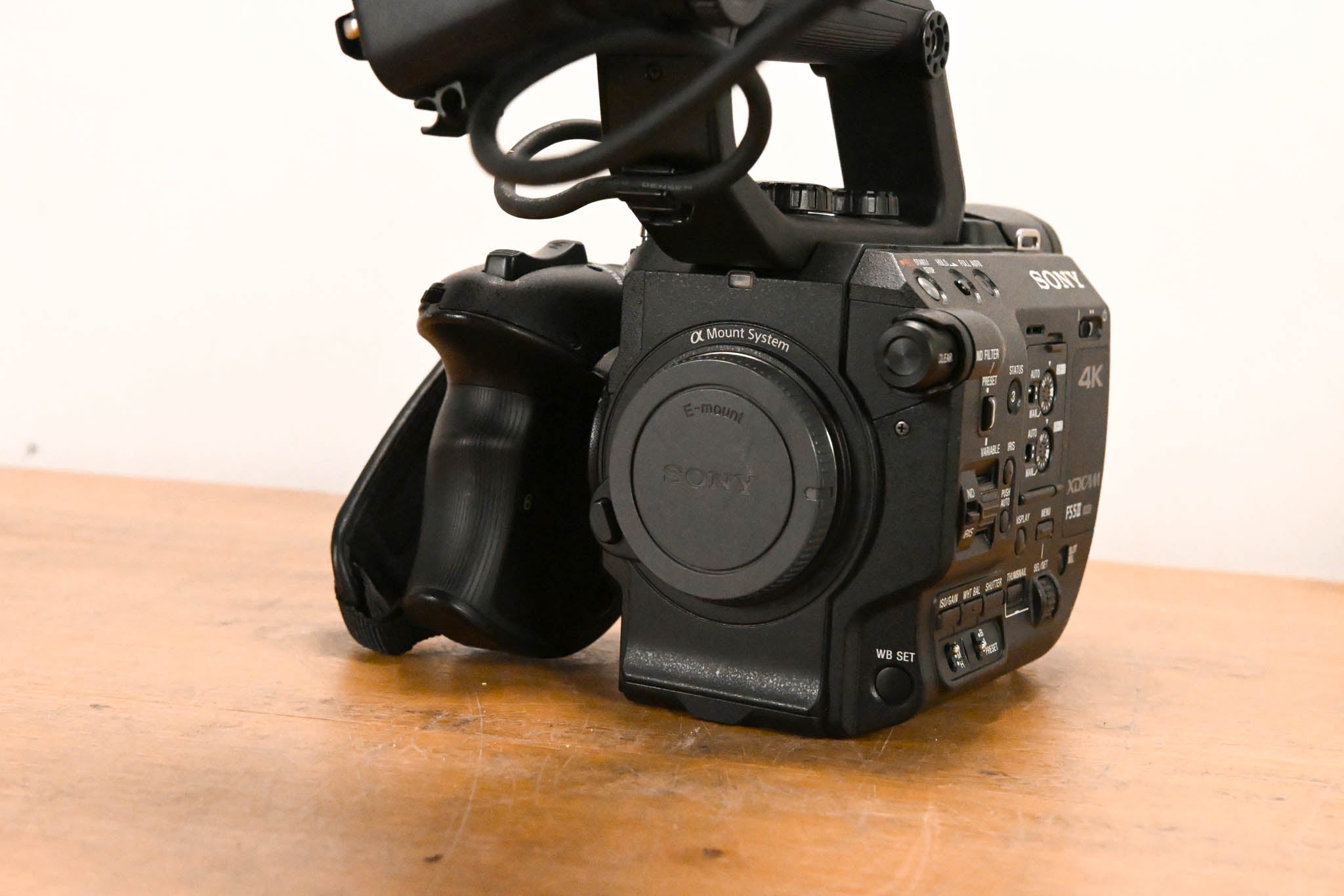 Sony PXW-FS5M2 4K XDCAM Super 35mm Compact Camcorder