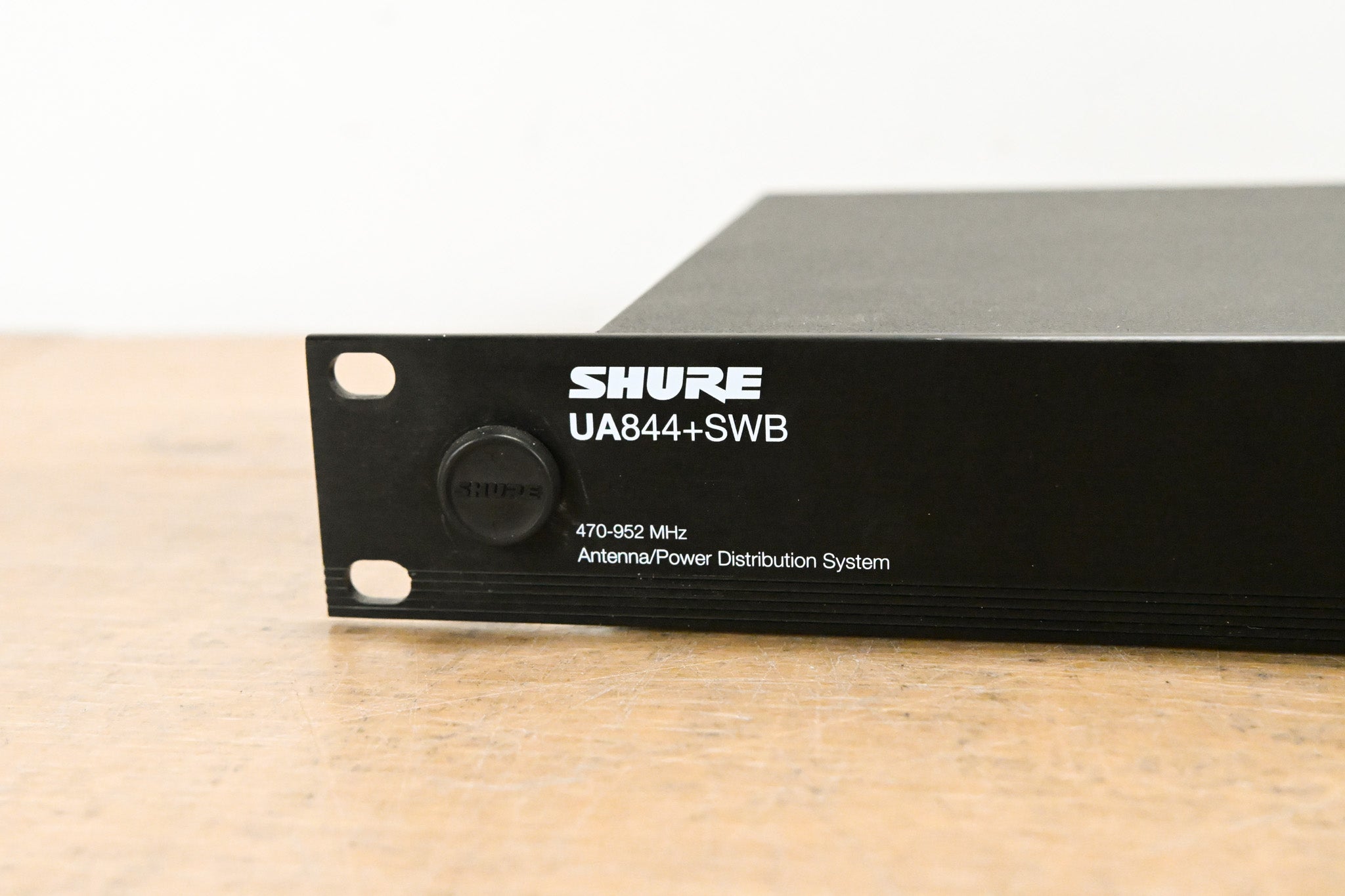 Shure UA844+SWB UHF Wideband Antenna Distribution System NO POWER SUPPLY