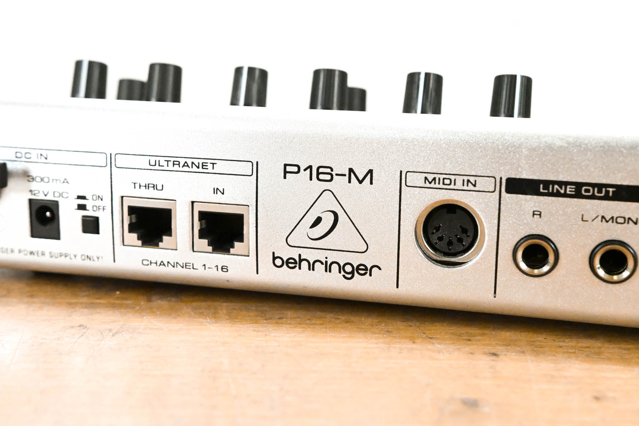 Behringer Powerplay P16-M 16-Channel Digital Personal Mixer