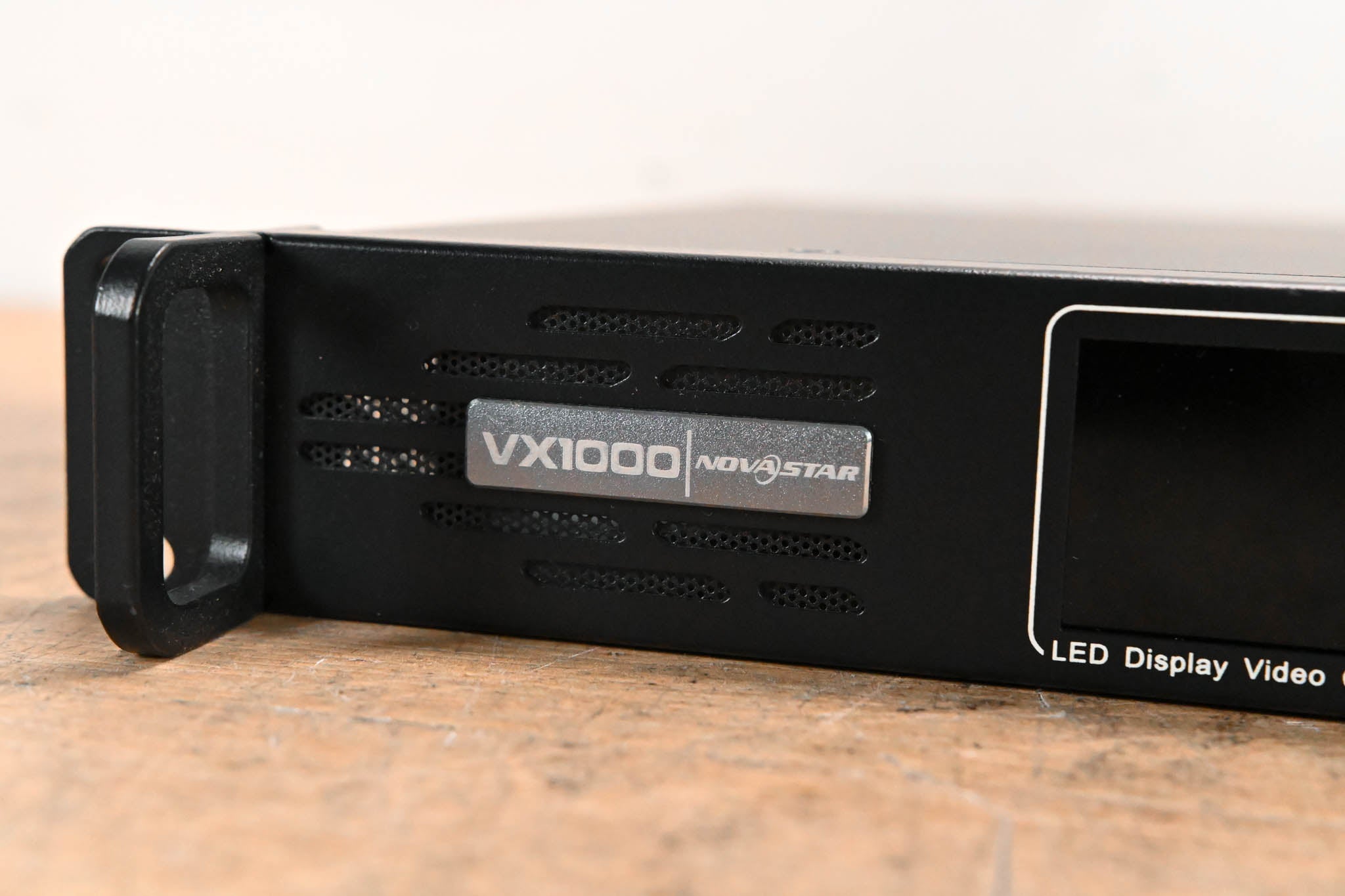 NovaStar VX1000 All-in-One LED Video Processor