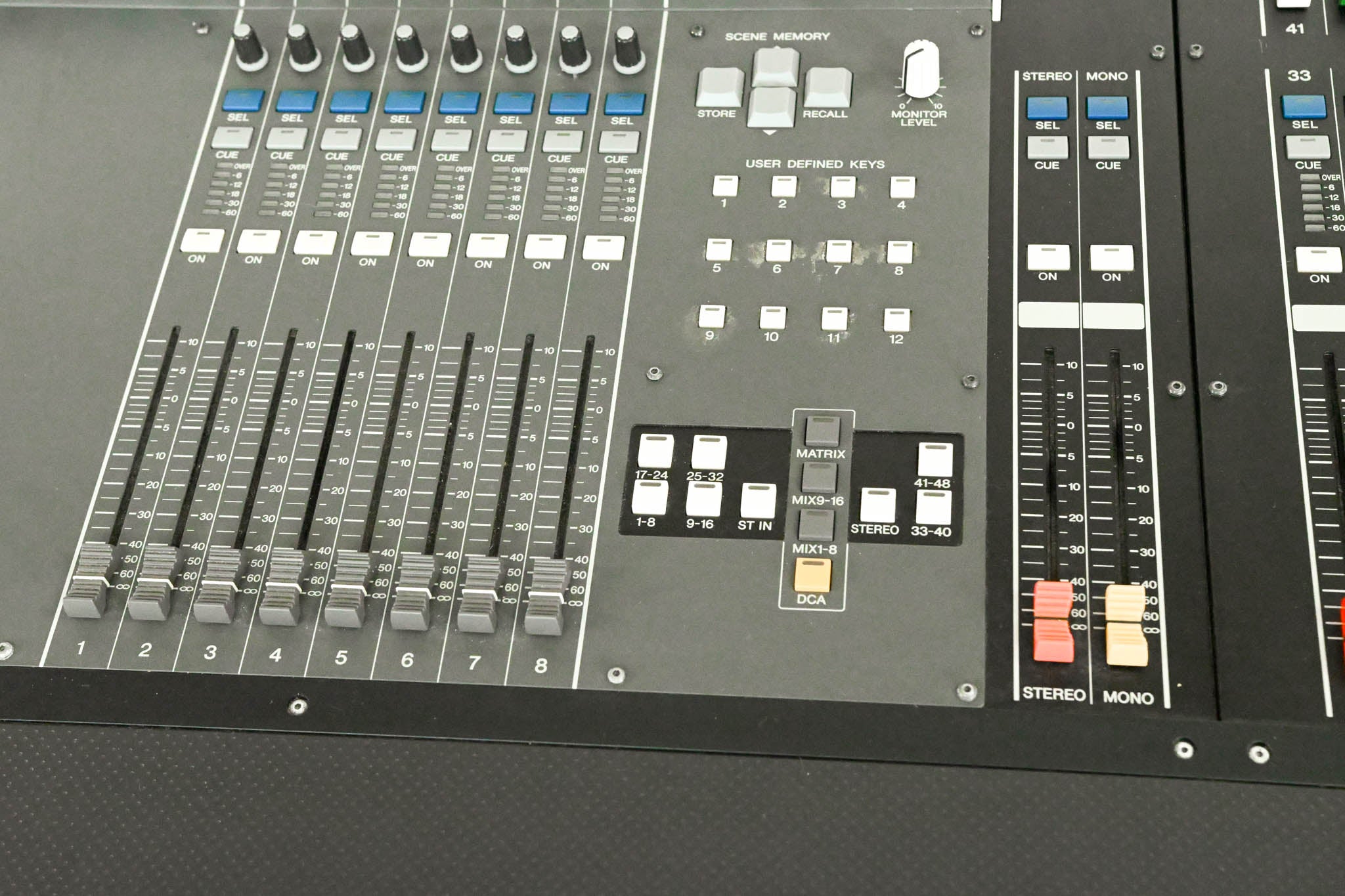 Yamaha M7CL-48 48-Channel Digital Audio Mixing Console