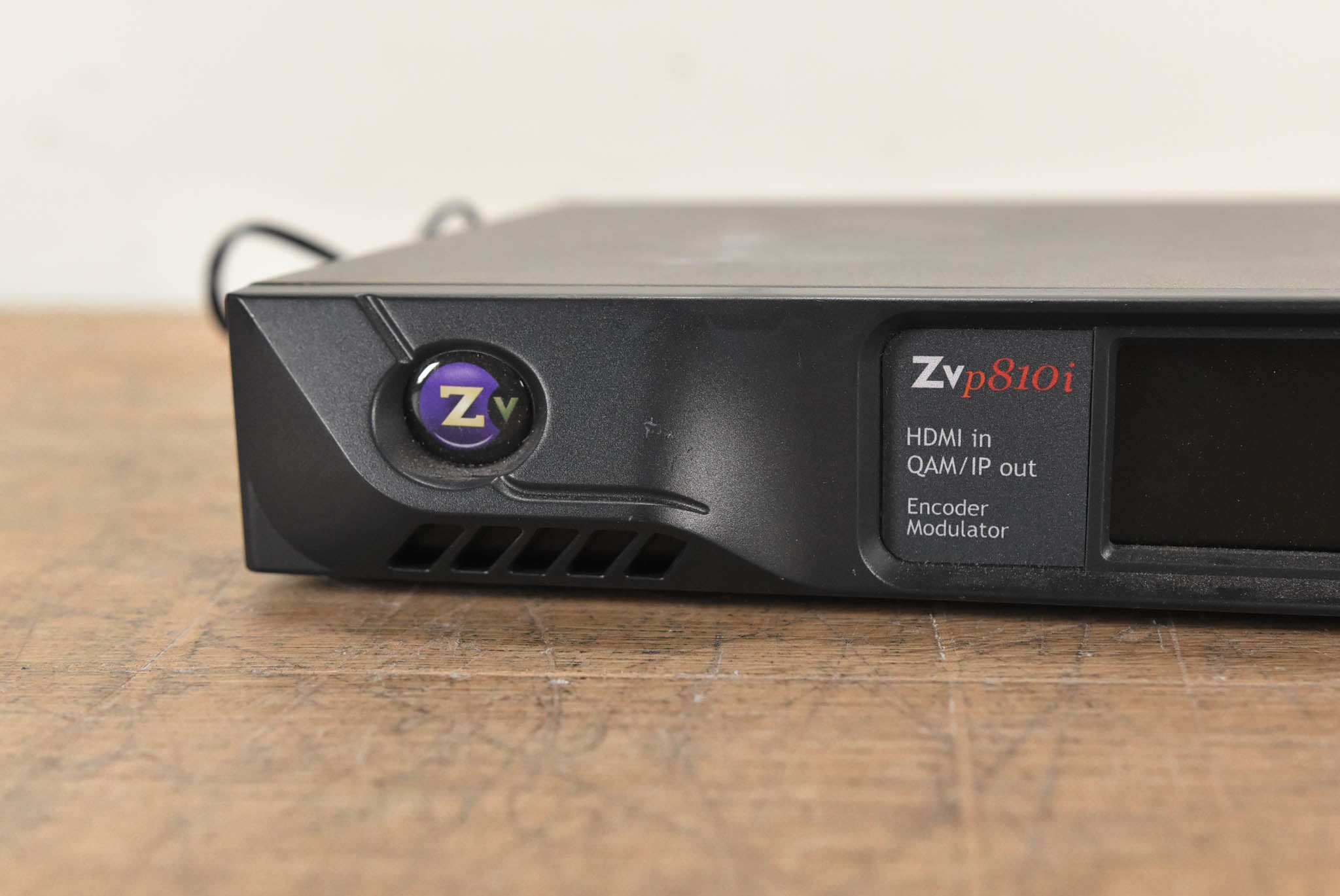 ZeeVee ZvPro810i HD Video Encoder / QAM Modulator