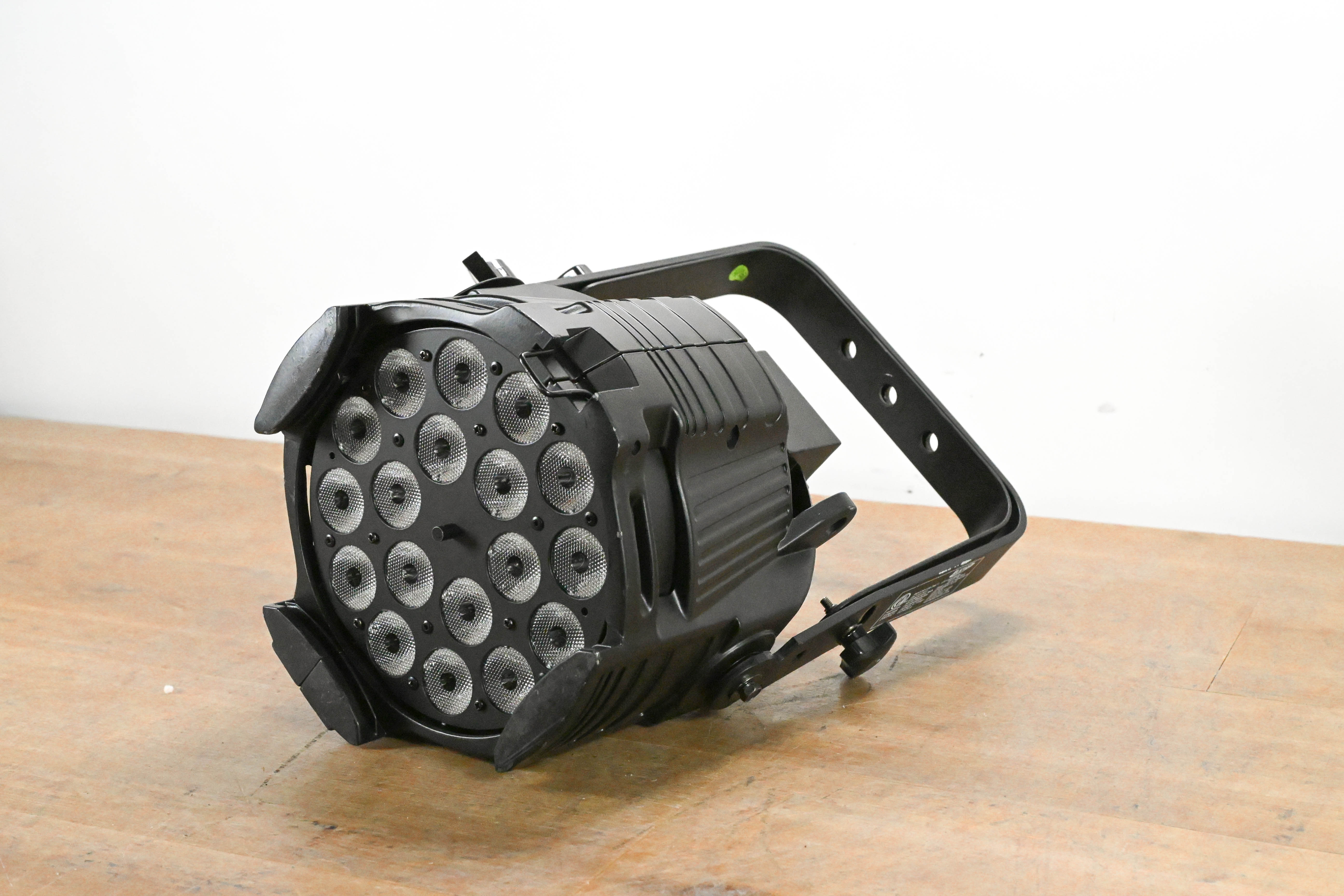 Elation OPTI TRI PAR 18 x 3W Tri Color LED Par
