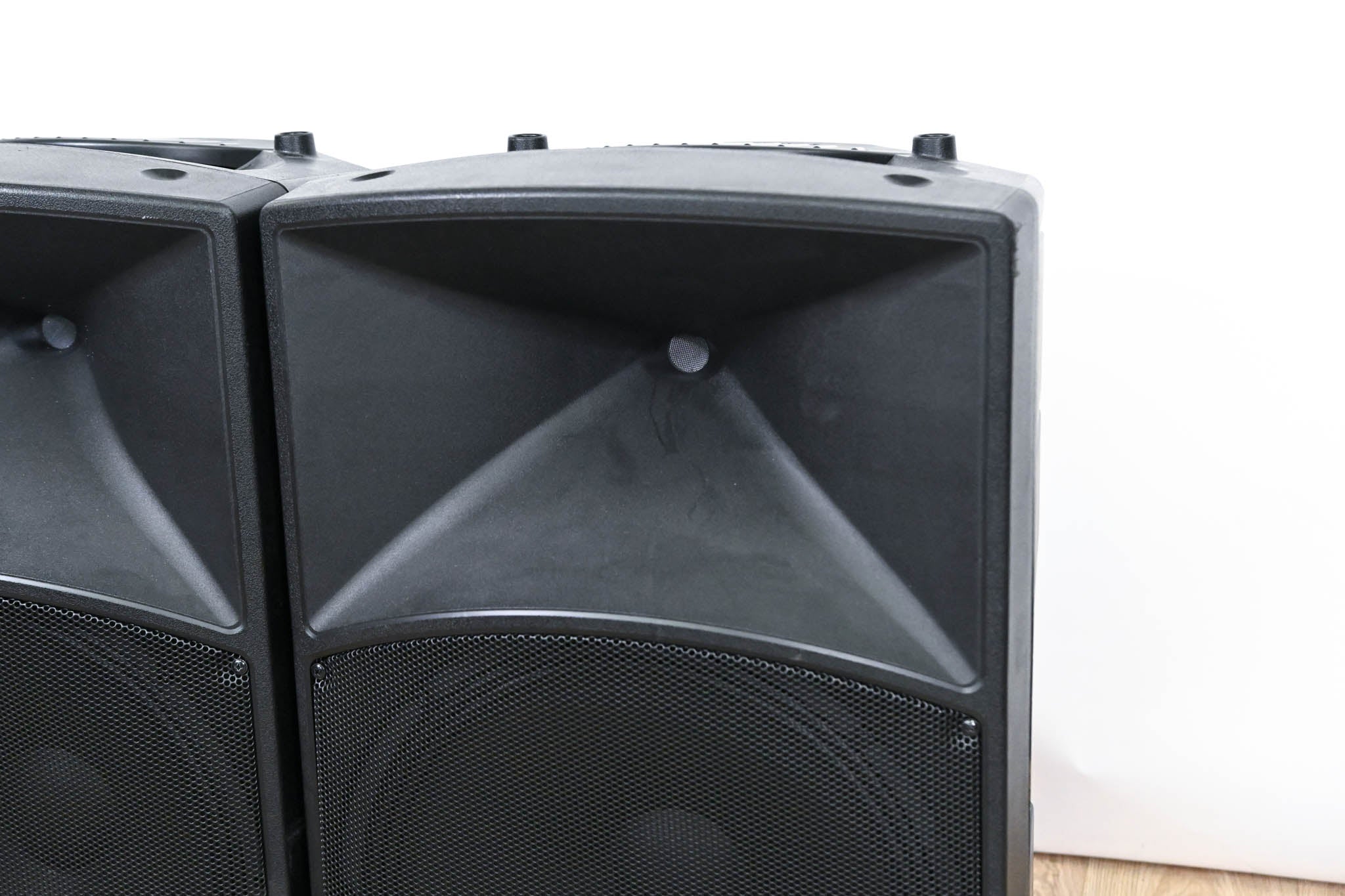 Mackie Thump15 1000W 15" Powered Loudspeaker (PAIR)