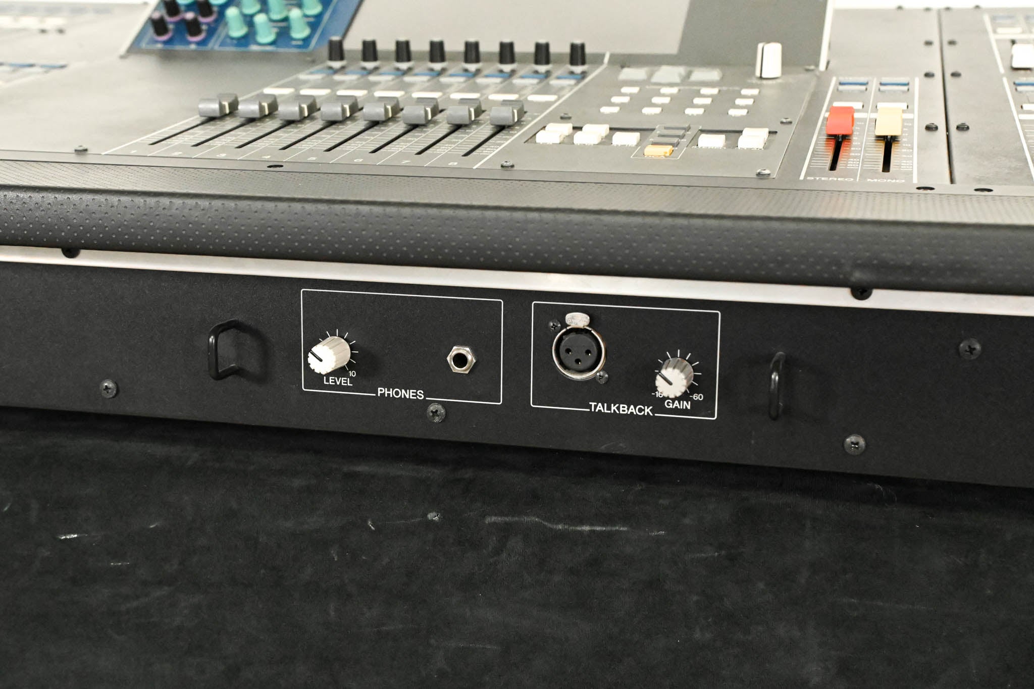 Yamaha M7CL-48 48-Channel Digital Audio Mixing Console CG01PR7