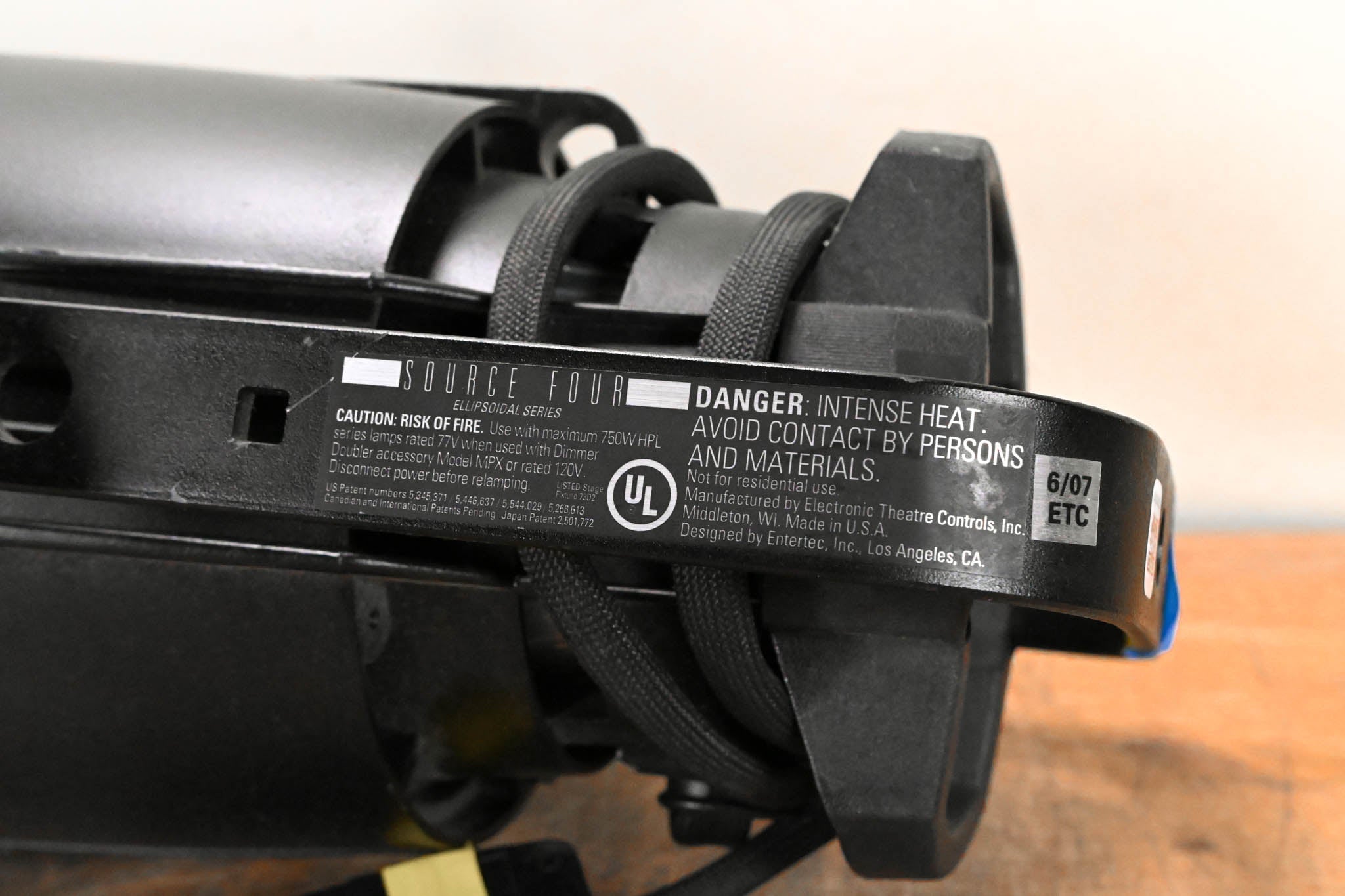ETC Source Four Zoom 15-30 Degree 750 Ellipsoidal Light