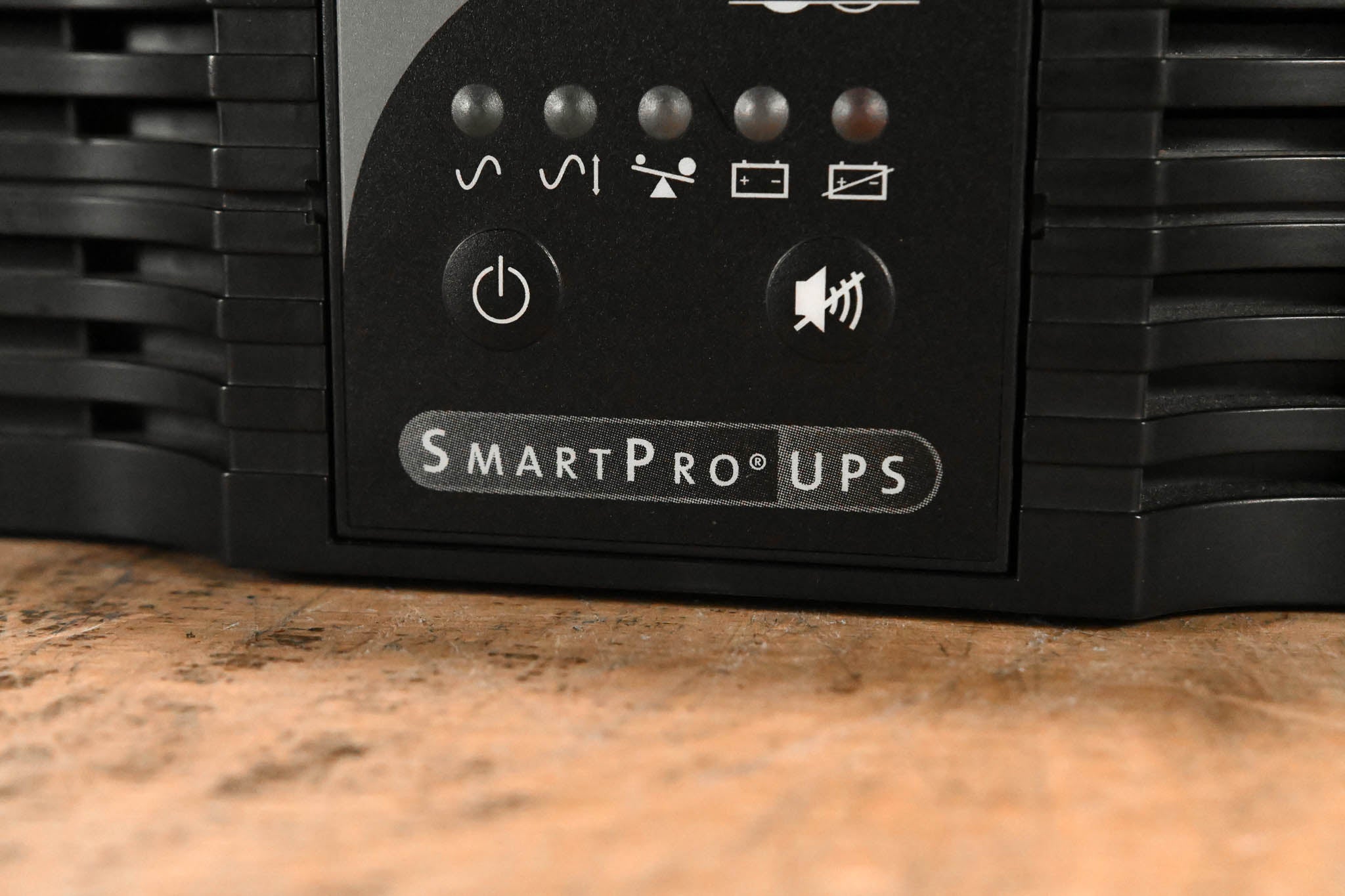 Tripp Lite Smart1500RM2U Smart Pro UPS (NO BATTERIES)