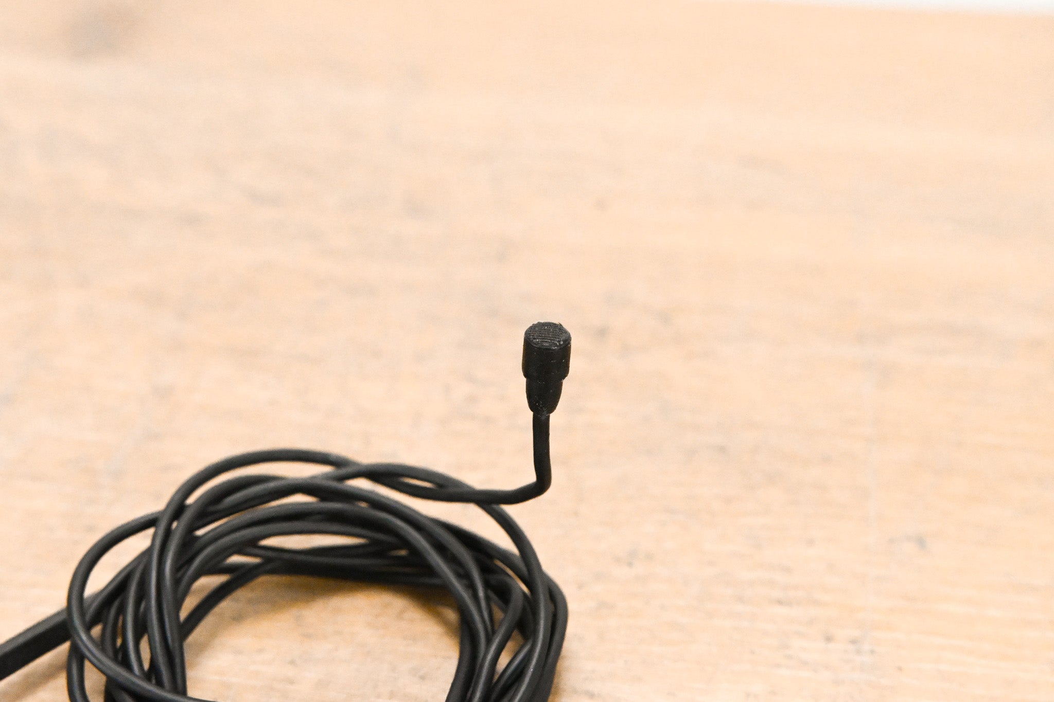 Sennheiser MKE 2 Lavalier Lapel Microphone w/ Locking 3.5mm Connector