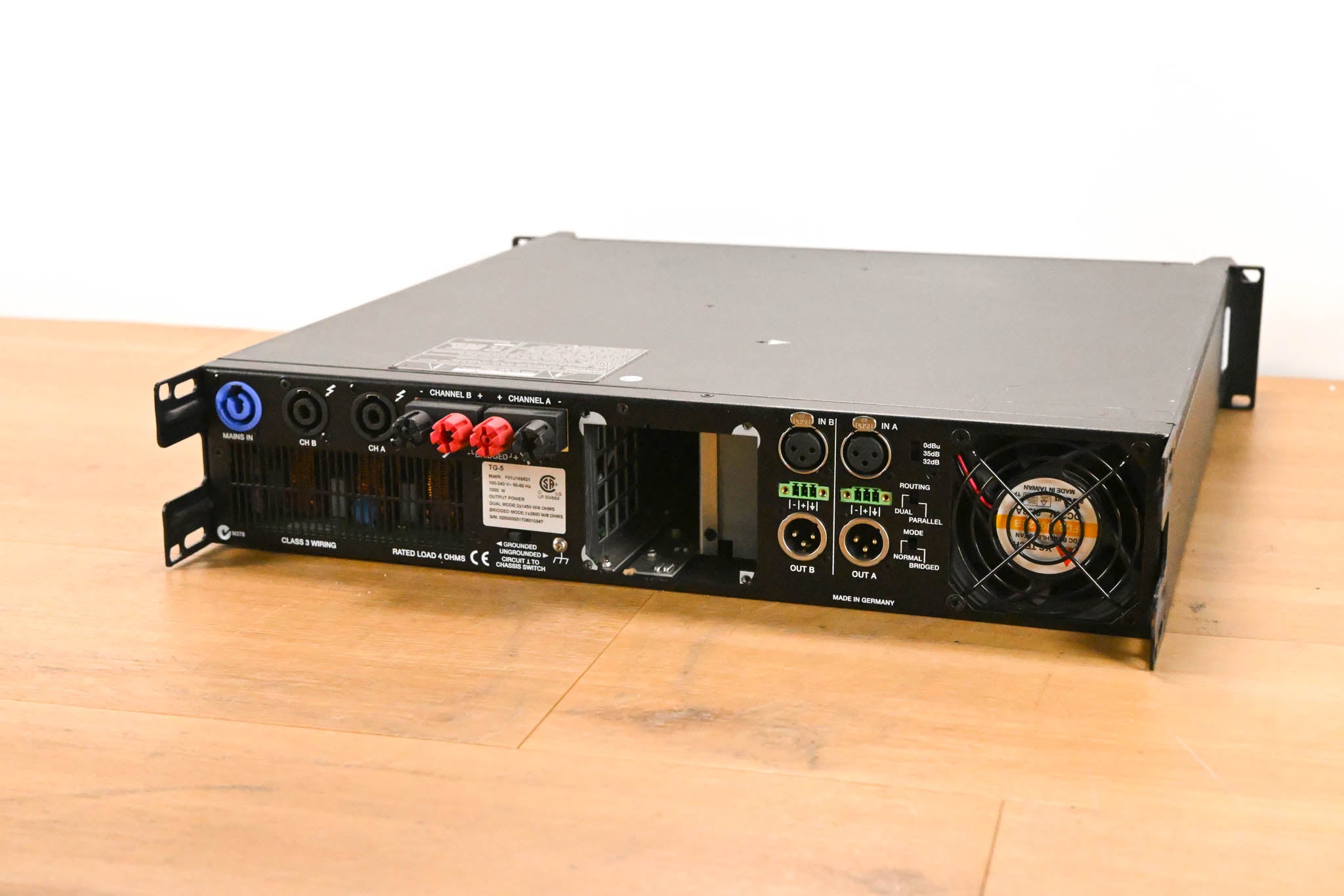 Electro-Voice (EV) TG-5 120V 2-Channel Tour Grade Power Amplifier