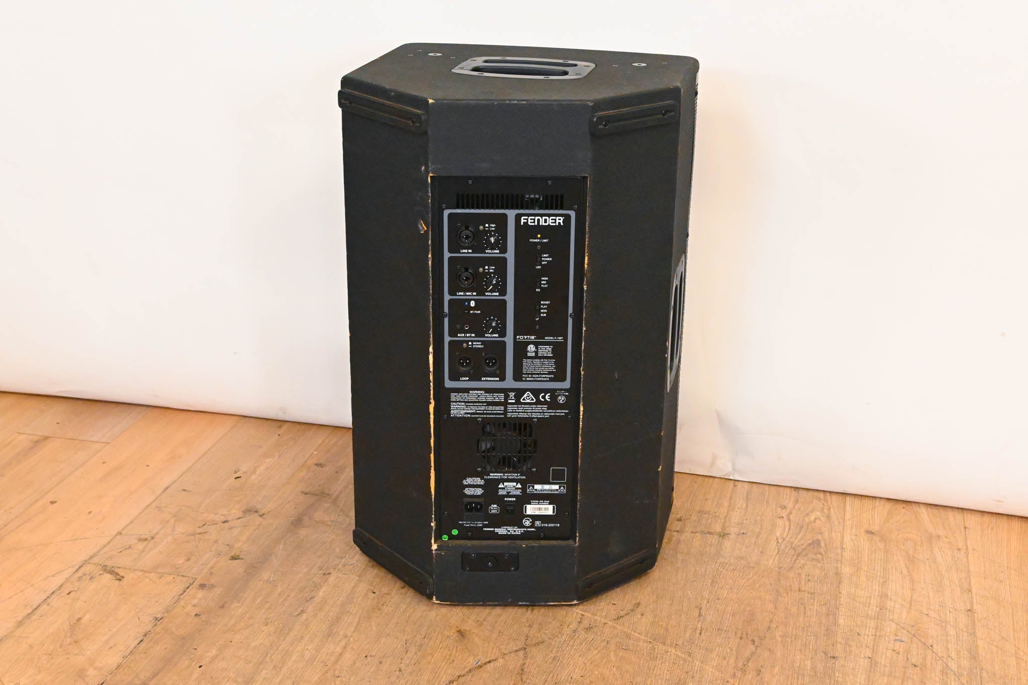 Fender Fortis F-15BT 15" 1300W 2-Way Powered Loudspeaker