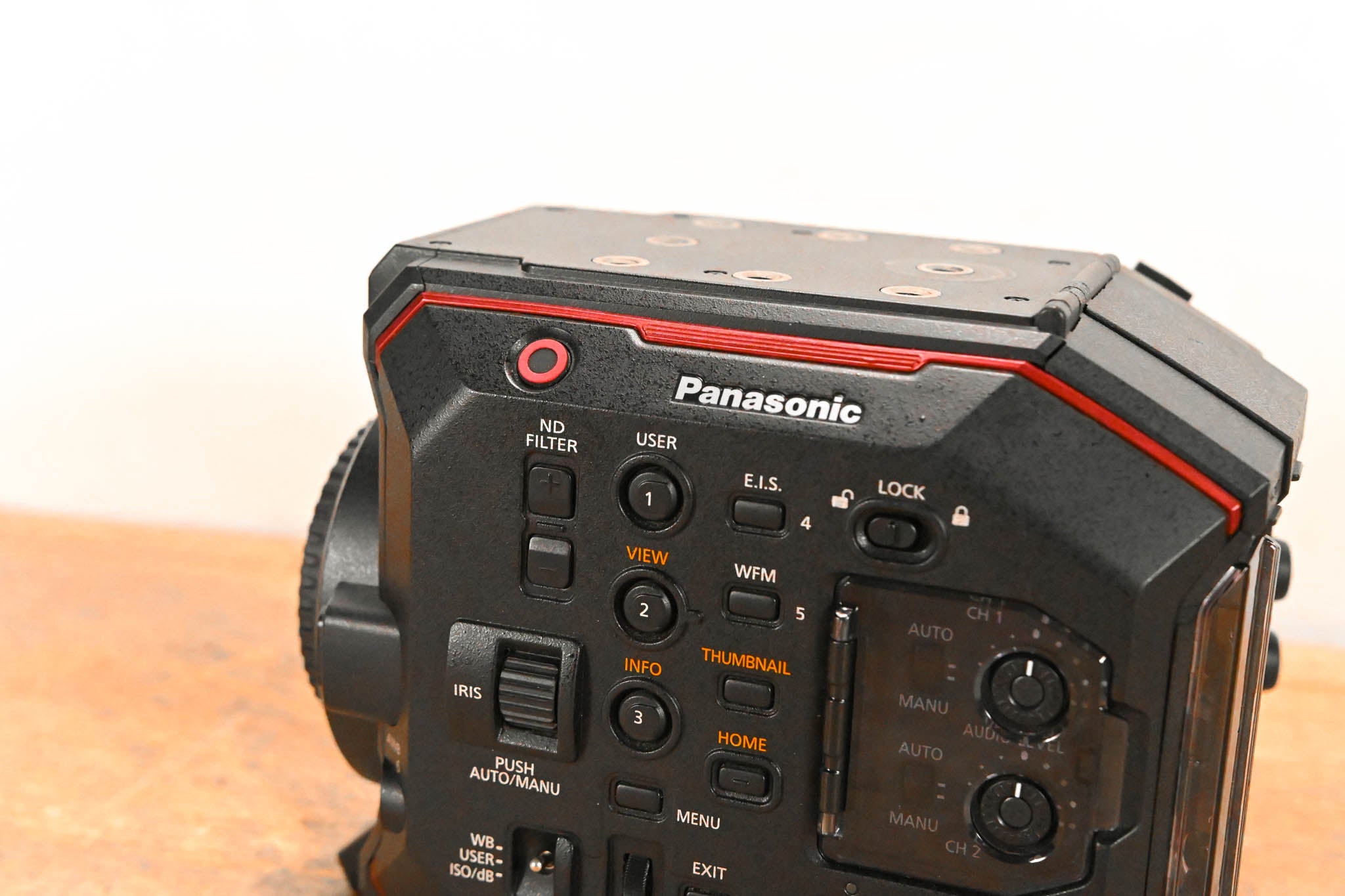Panasonic AU-EVA1 Compact 5.7K Super 35mm Cinema Camera