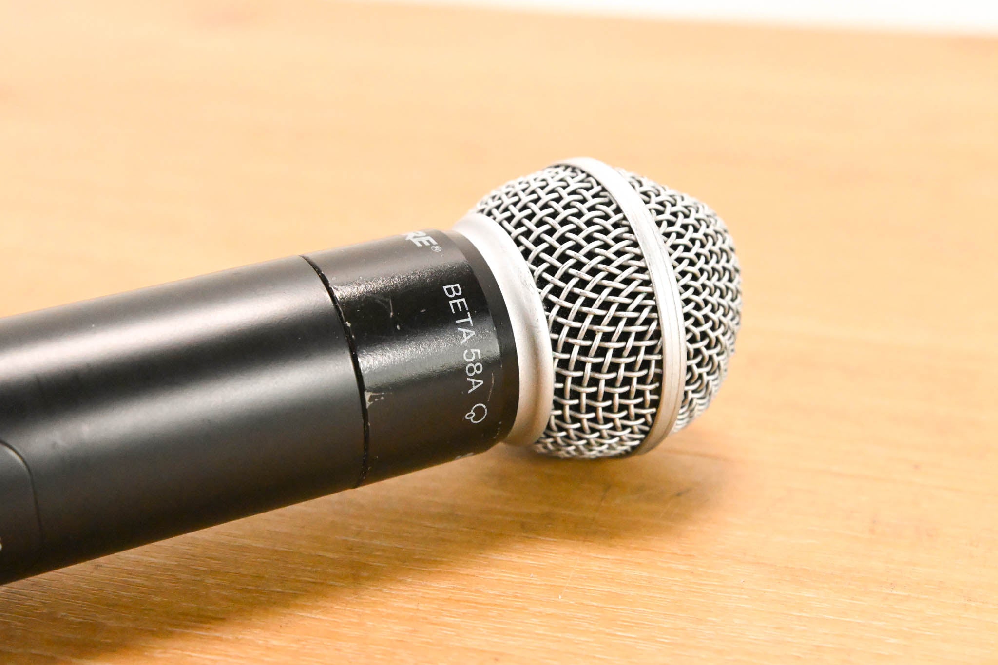 Shure SLX24/BETA58A Handheld Wireless System - H5 Band (NO POWER SUPPLY)