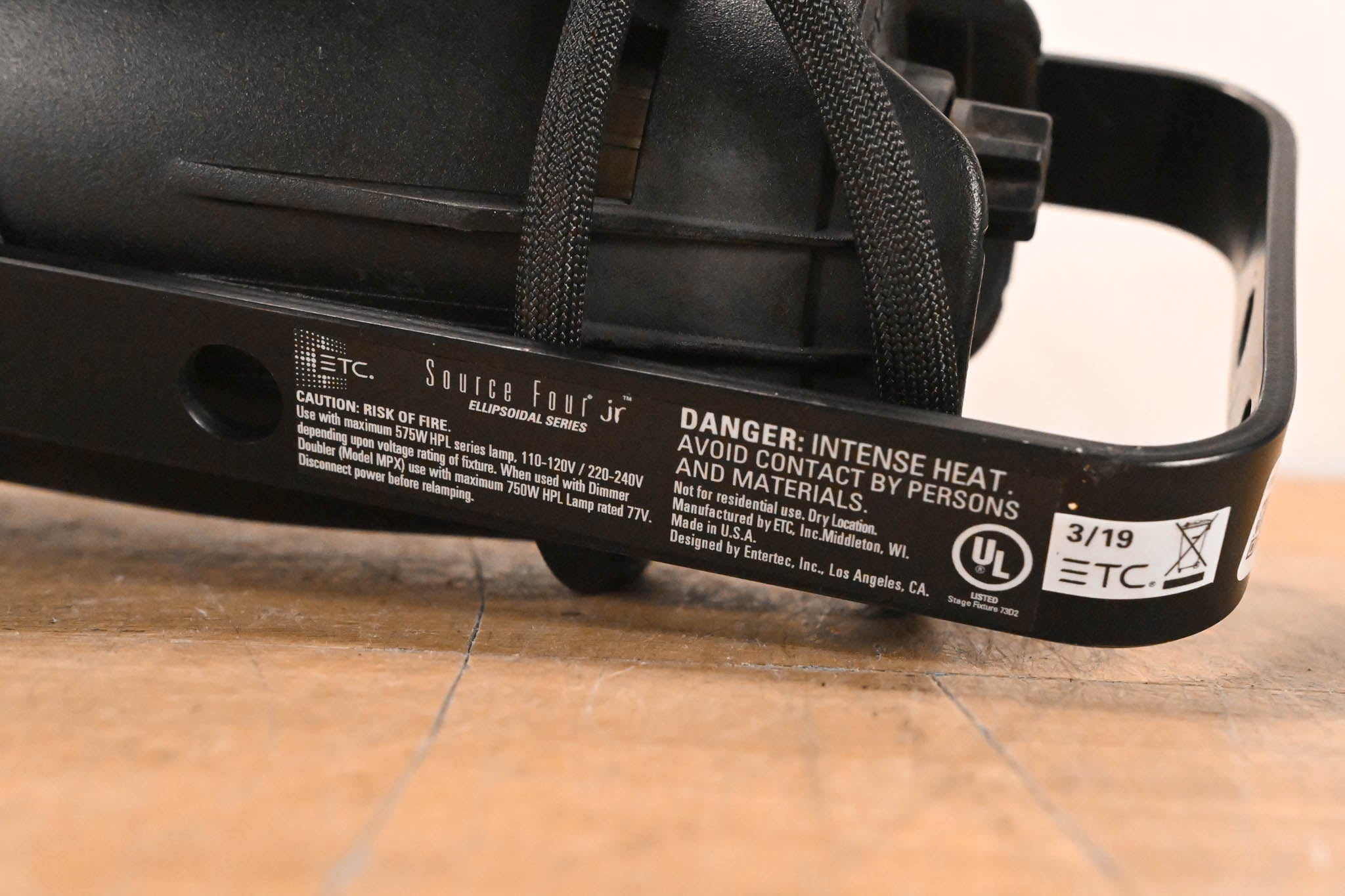 ETC Source Four Jr 25-50 Degree Zoom 575 Ellipsoidal Light