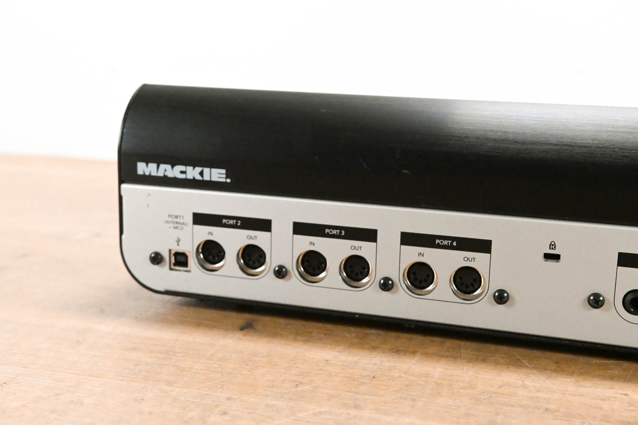 Mackie Control Universal Pro Control Surface (NO POWER SUPPLY)