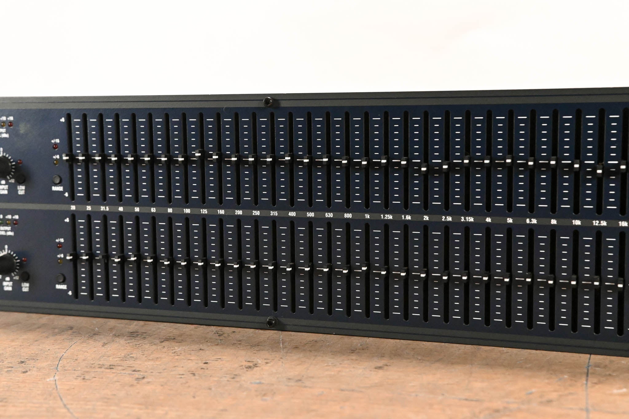 dbx 1231 Dual-Channel 31-Band Graphic Equalizer