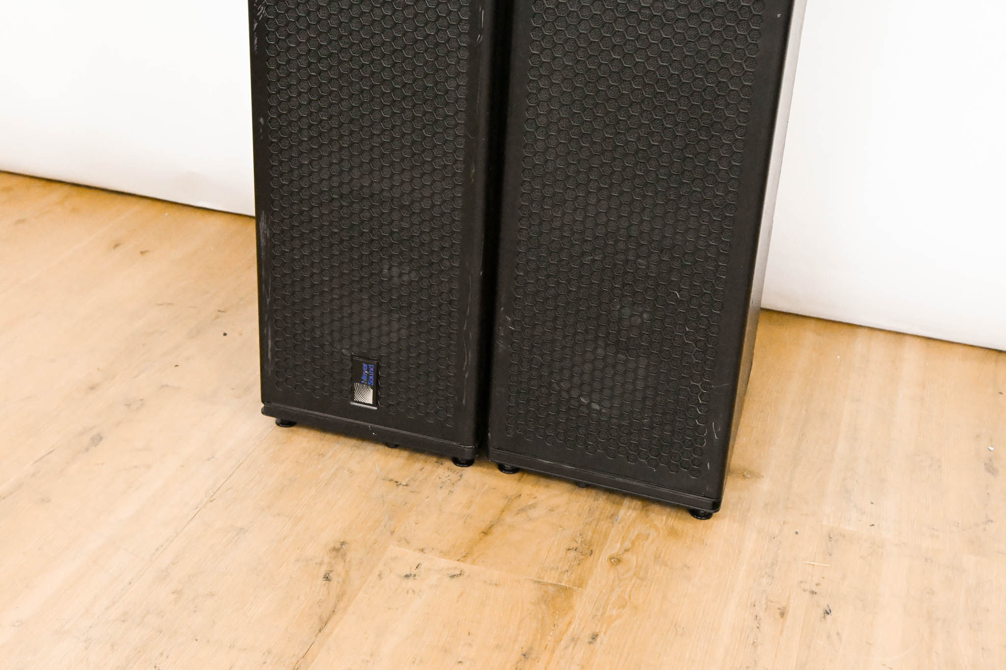 Meyer Sound M'elodie High-Power Curvilinear Array Loudspeaker (PAIR)