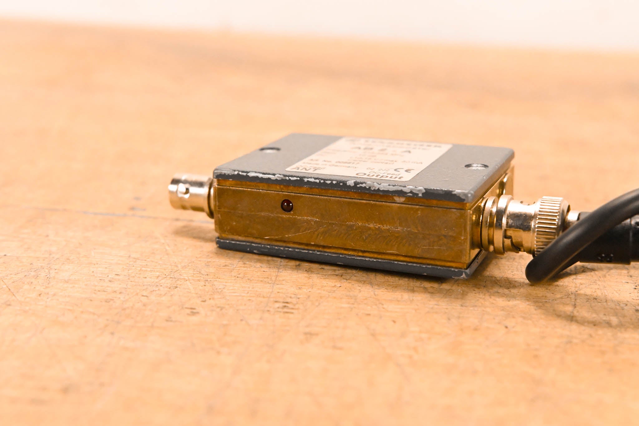 Sennheiser AB2-A Antenna Booster - A Range: 518-554 MHz