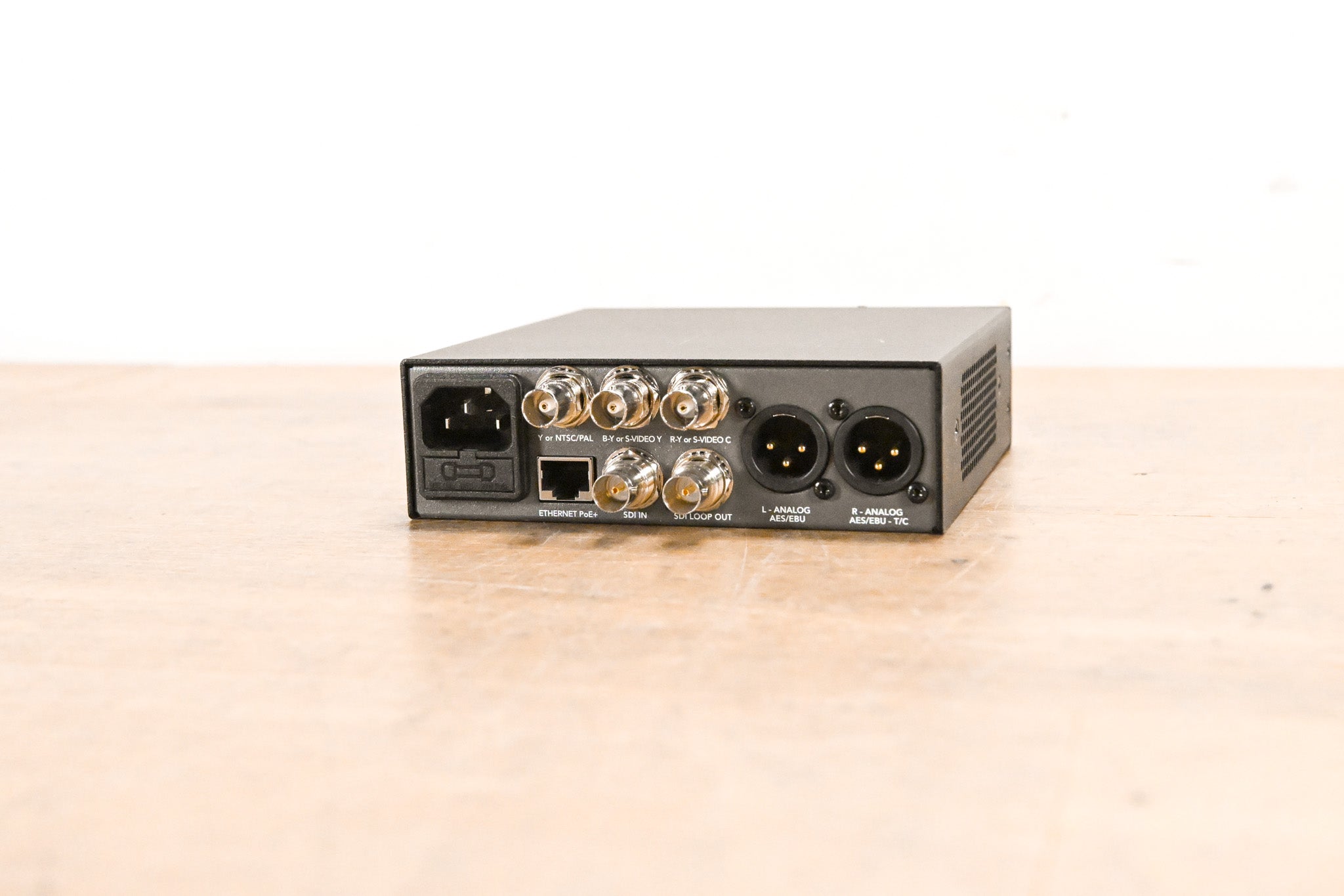 Blackmagic Design Teranex Mini SDI to Analog 12G