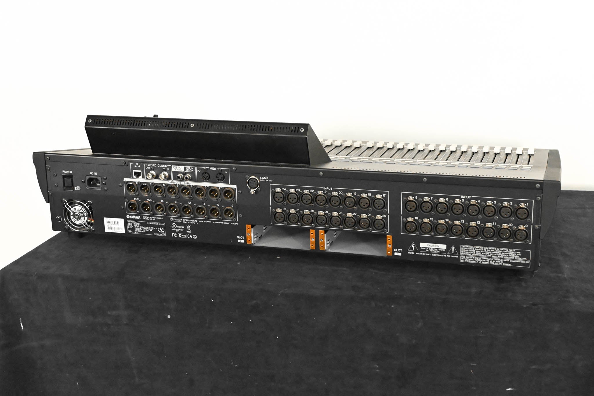 Yamaha LS9-32 32-Input Digital Mixing Console