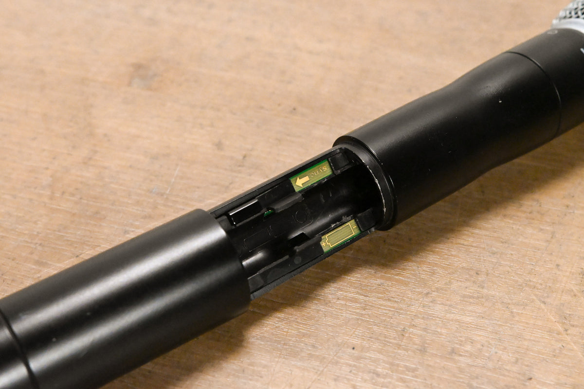 Shure UR2/SM58 Wireless Handheld Transmitter w/ SM58 Capsule - G1 Band