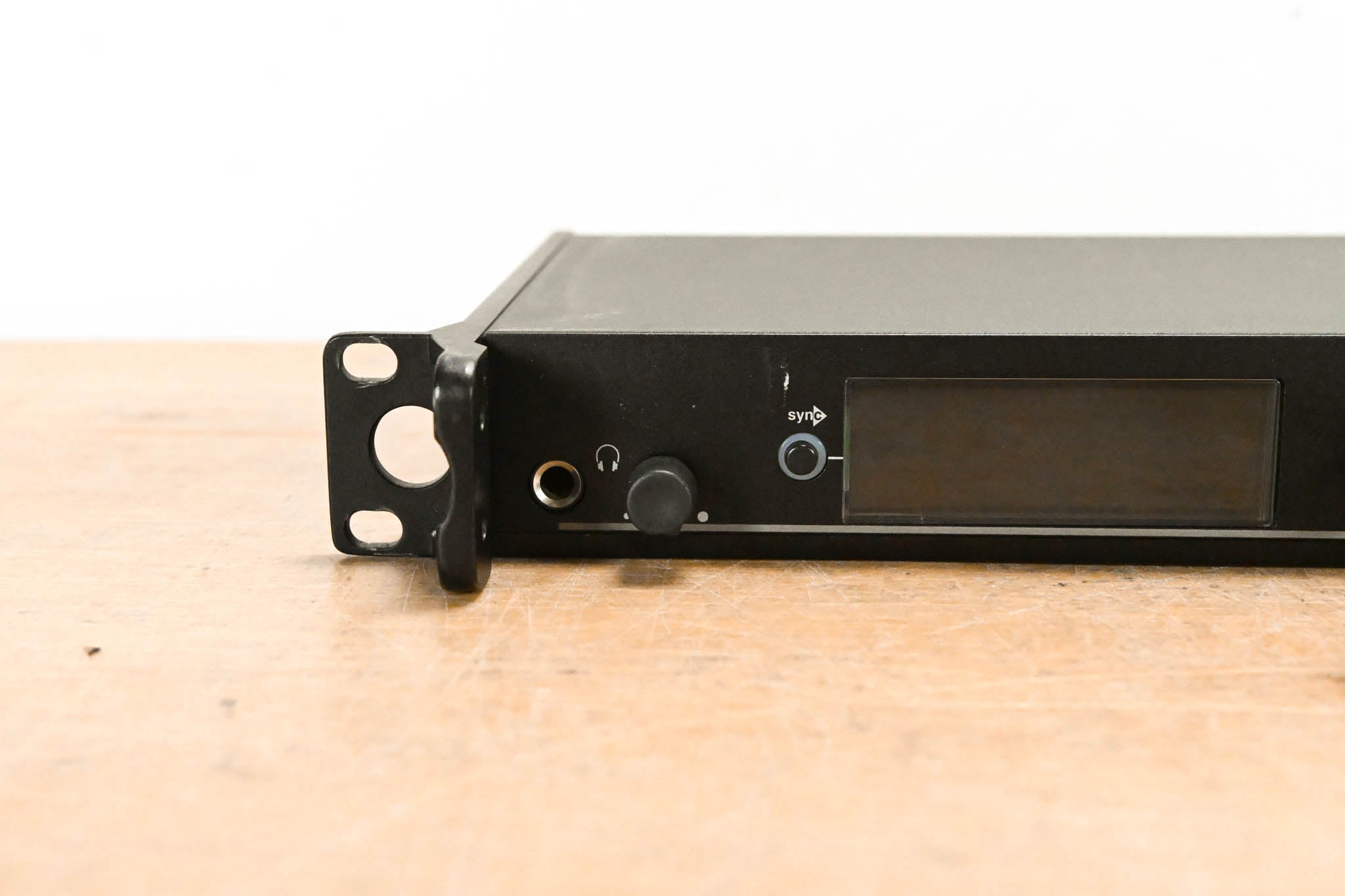 Sennheiser EM 2050 Dual-Channel Wireless Receiver Aw Range: 516-558 MHz