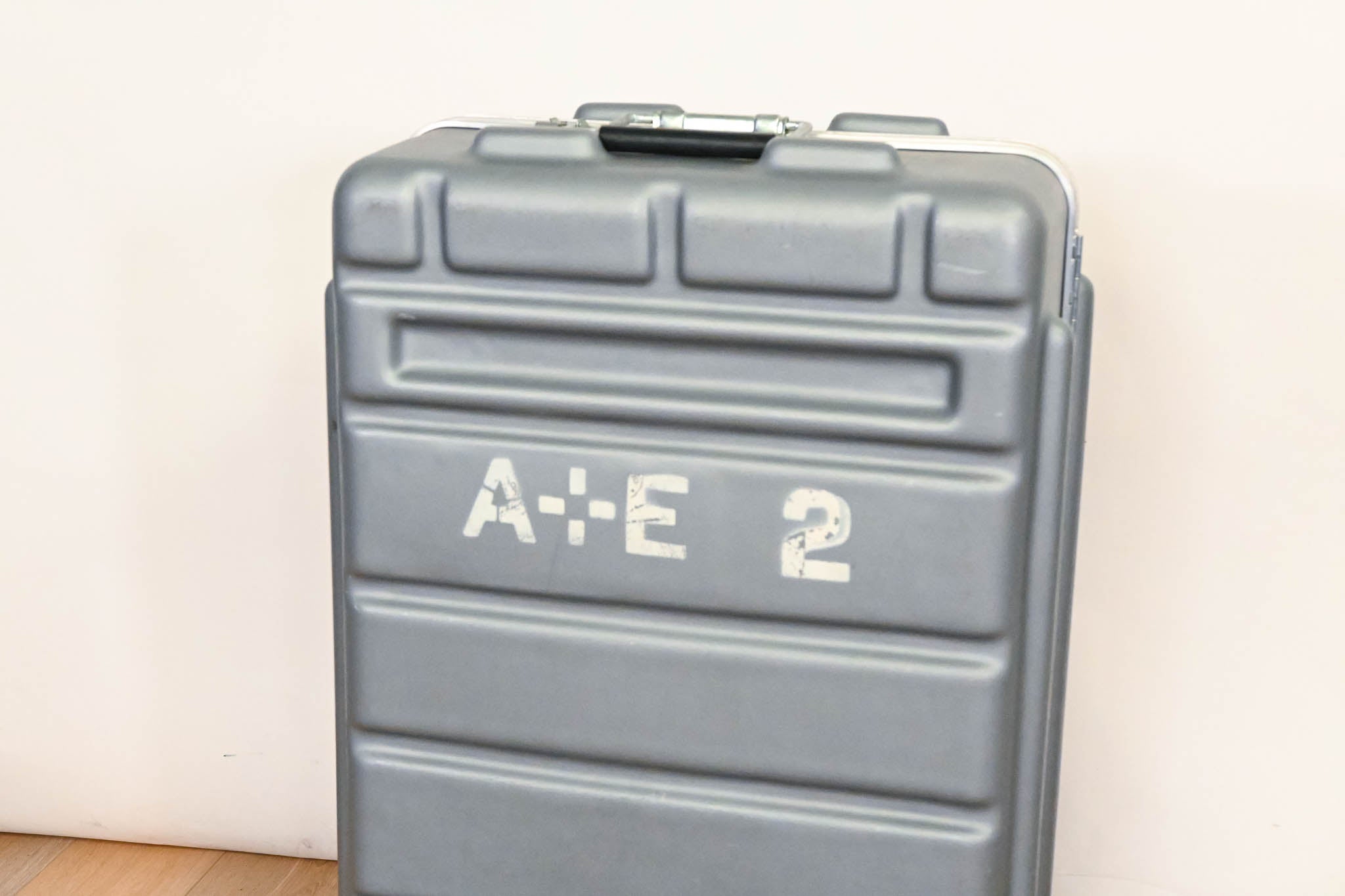 Ikegami Thermodyne Camera Case - Interior Dimensions 31" x 20" x 12"