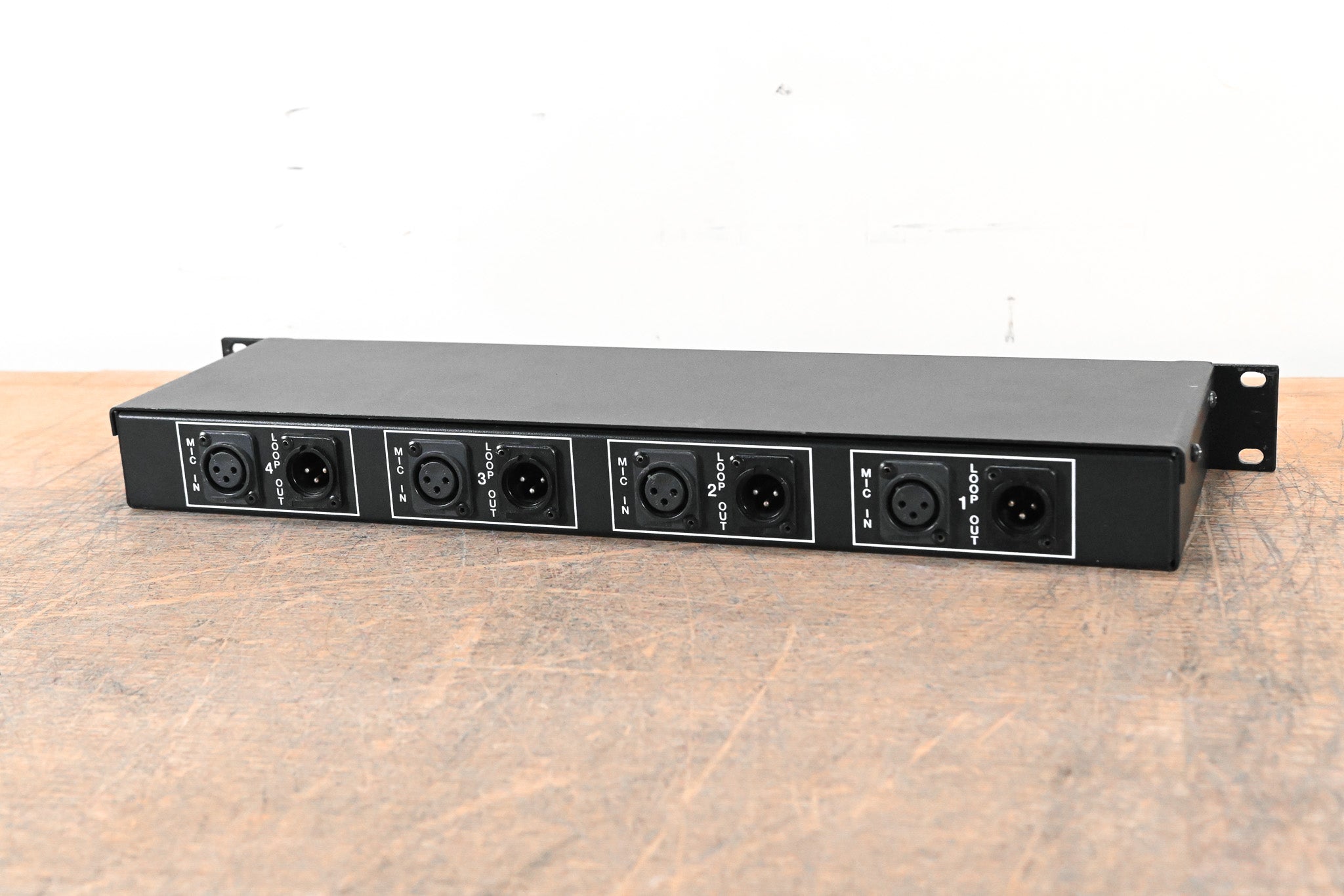 Horizon MS-4 4-Channel Rackmount Mic Splitter