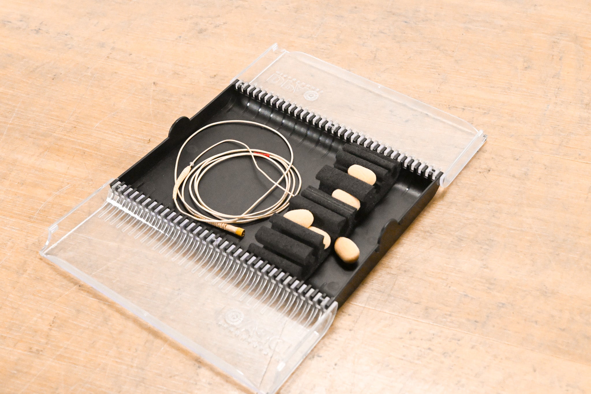 DPA Microphones Miniature Omni Earset Mic w/ MicroDot Connector - Beige