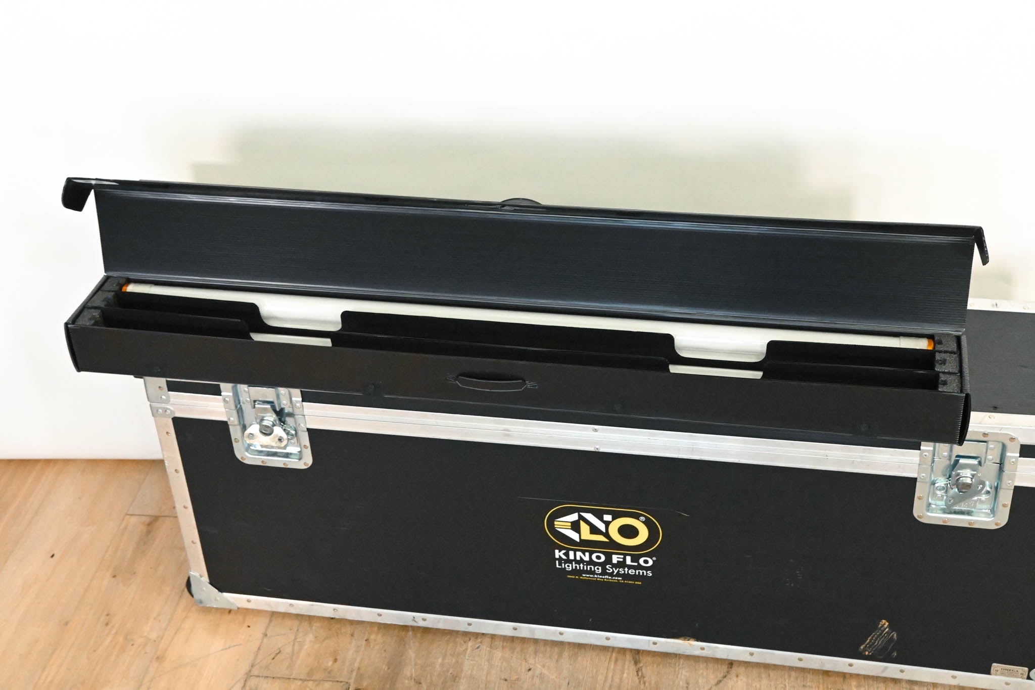 Kino Flo Select 4Bank 2-Light Gaffer Kit