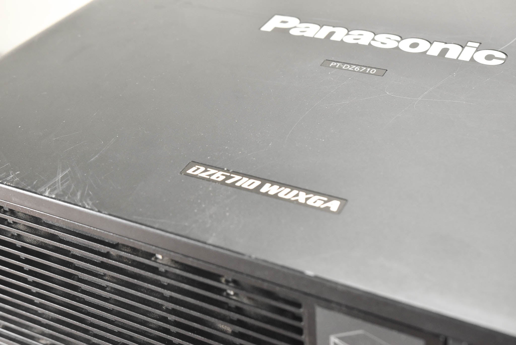 Panasonic PT-DZ6710U 6,000-Lumen WUXGA Large Venue DLP Projector