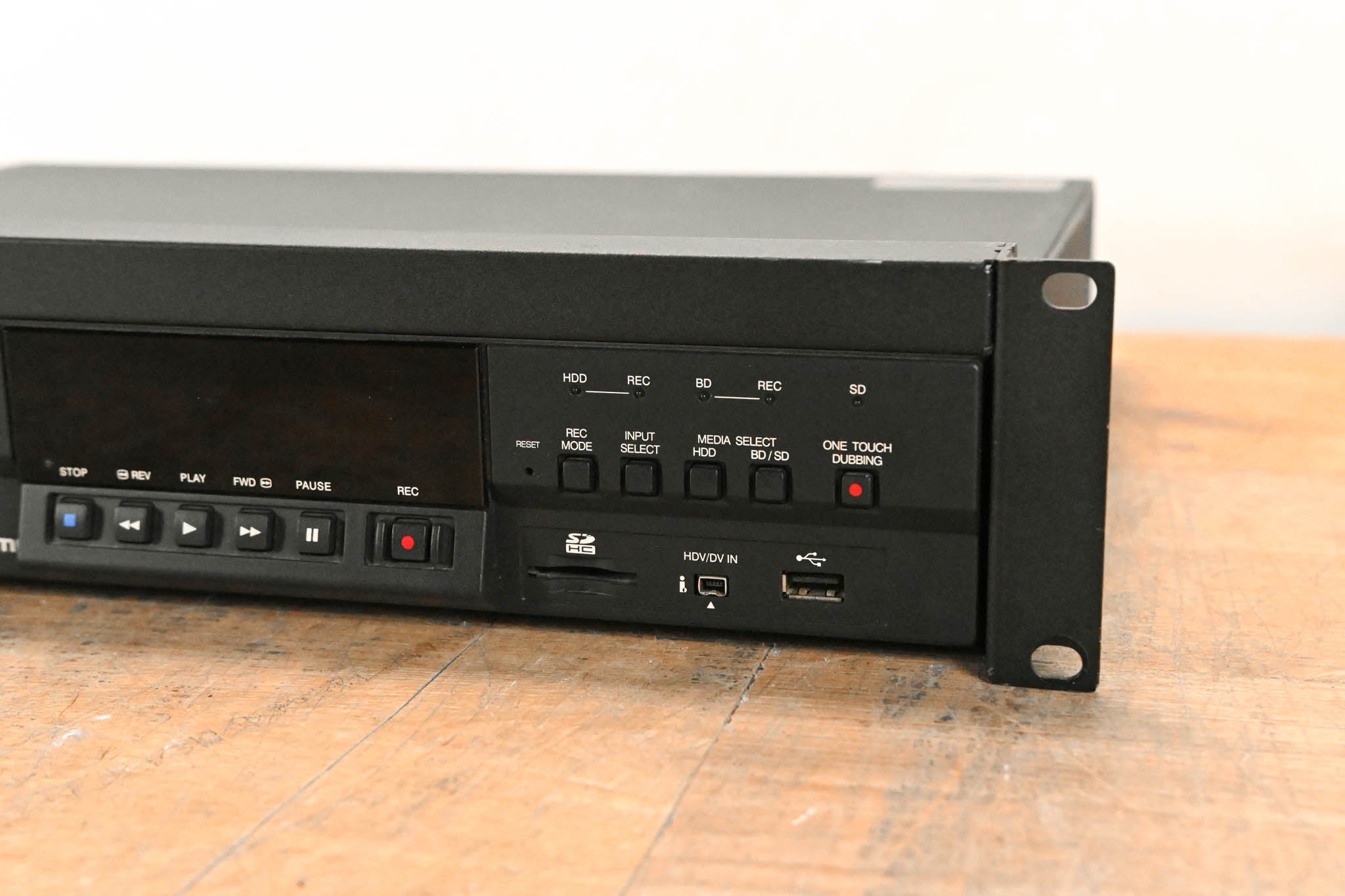 TASCAM BD-R2000 High-Definition HDD/Blu-Ray/DVD Recorder