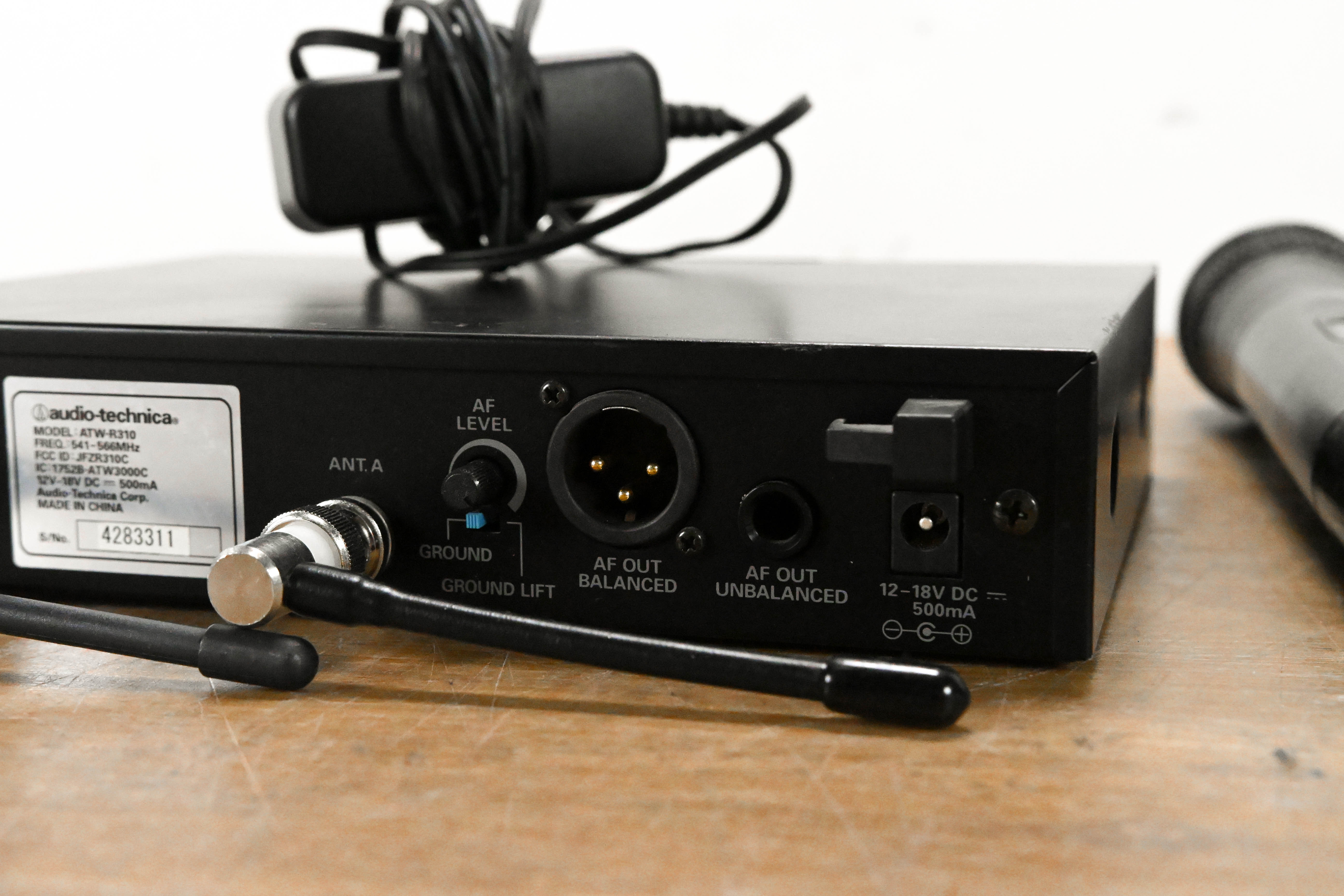 Audio-Technica ATW-R310 Wireless Receiver w/ ATW-T341 Mic - 541-566 MHz