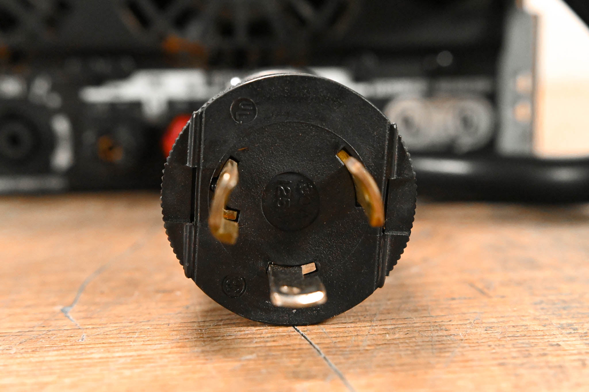 QSC PowerLight 9.0 PFC Power Factor Corrected 2-Channel Power Amplifier