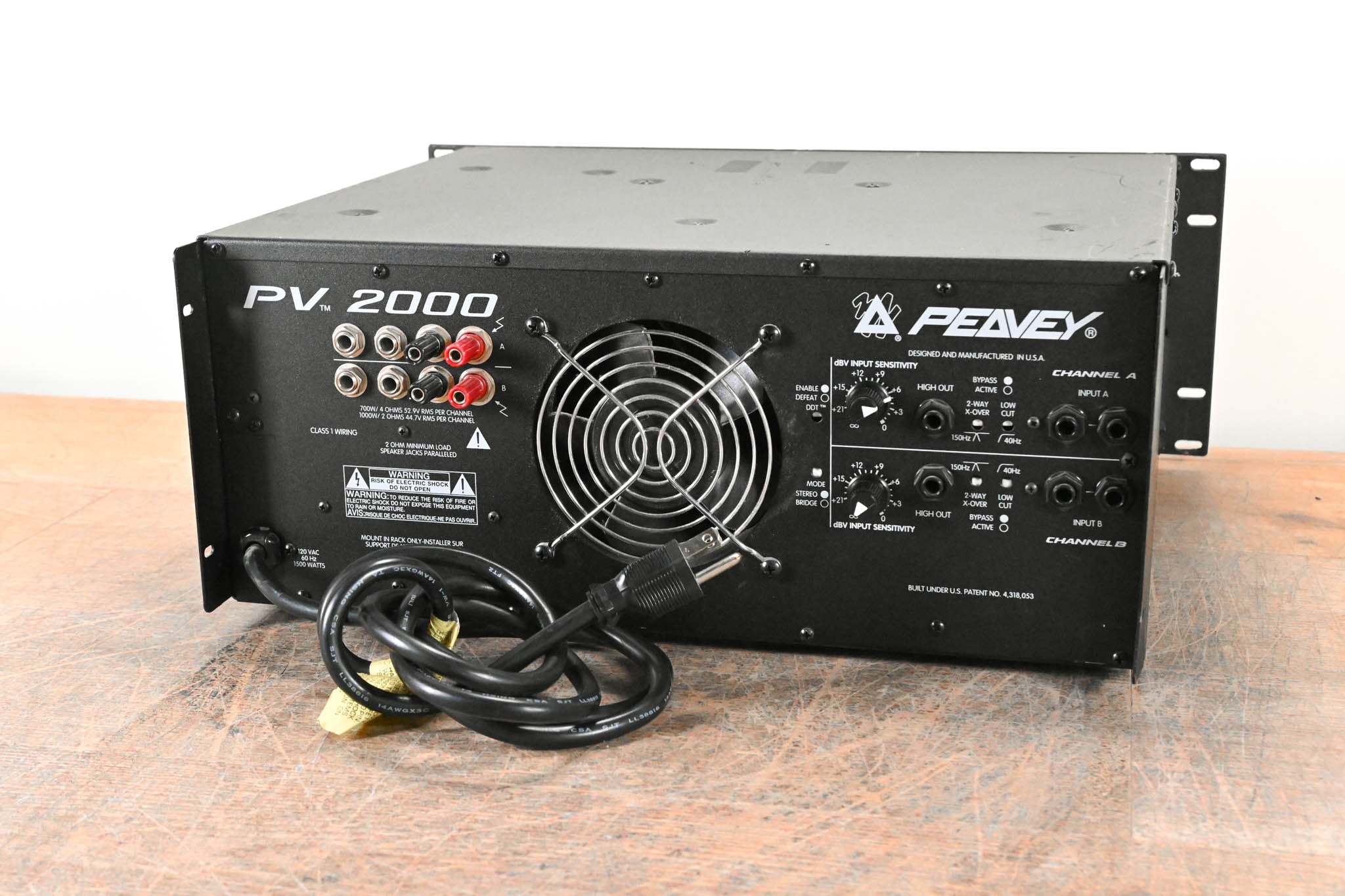 Peavey PV 2000 2-Channel Power Amplifier