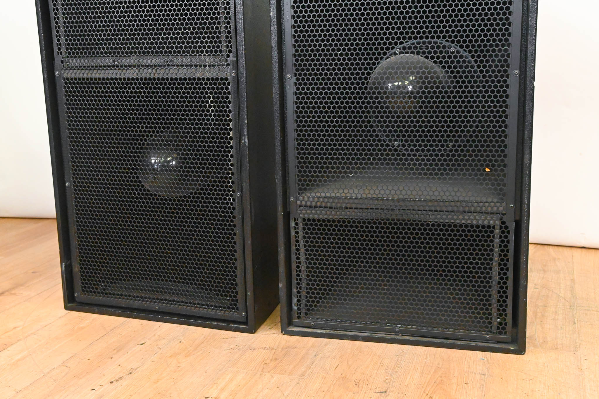 Meyer Sound MSL-4 Self-Powered Reinforcement Loudspeaker (PAIR)