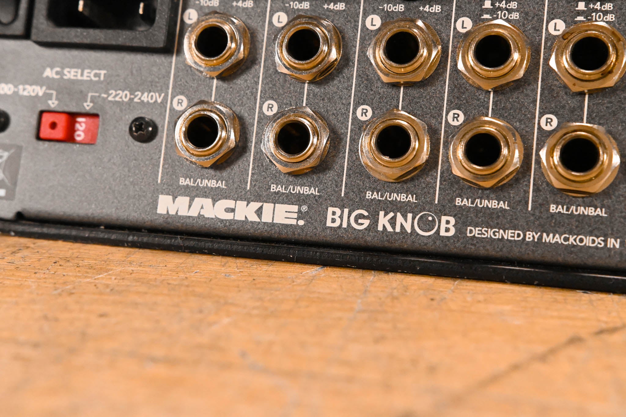 Mackie Big Knob Studio Command System